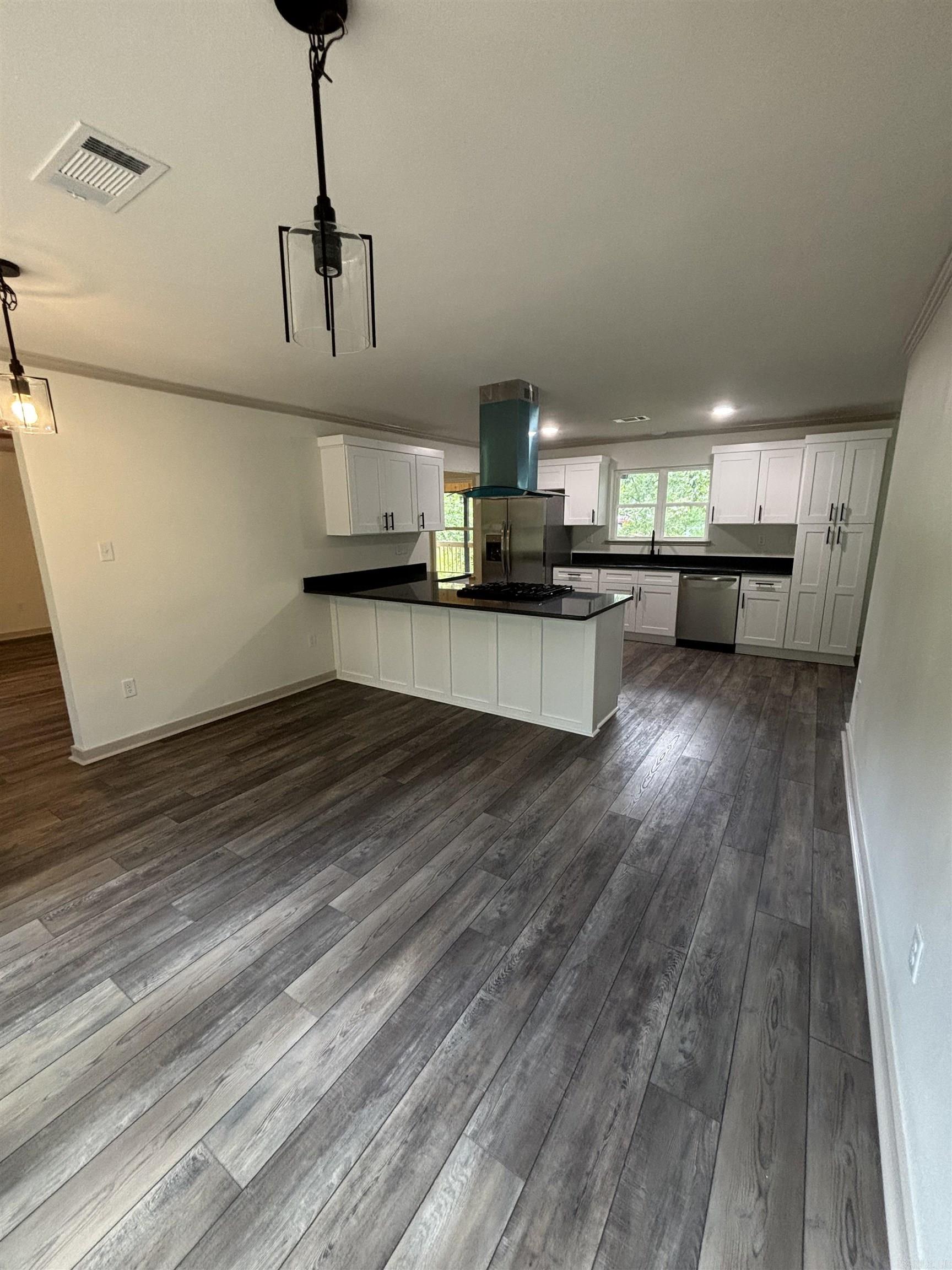 1003 Camp  White Hall, AR