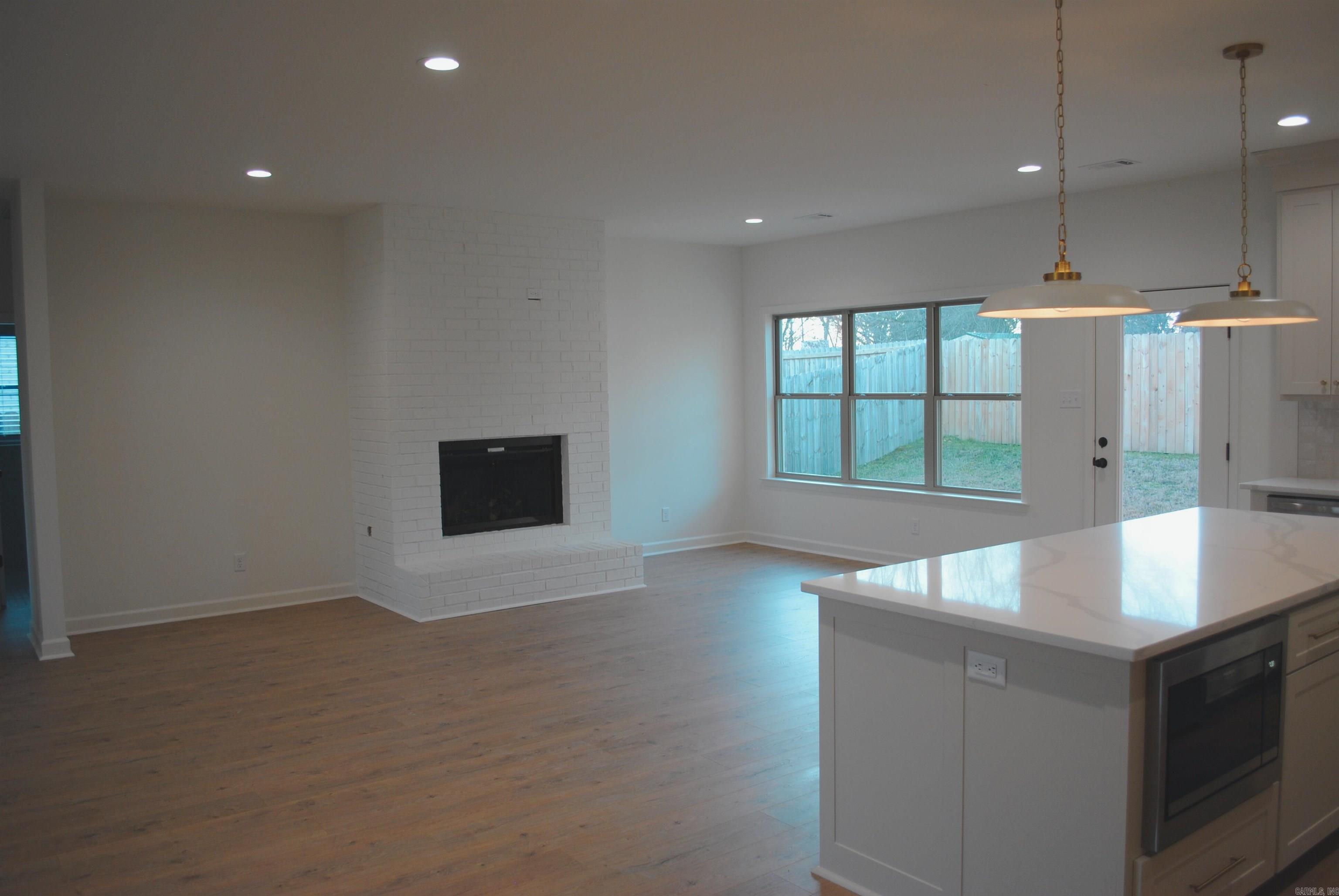 3871 Spencer Crossing Dr  Benton, AR