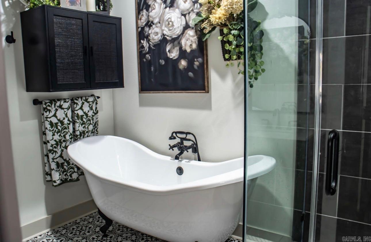 310 Garden Oaks  White Hall, AR