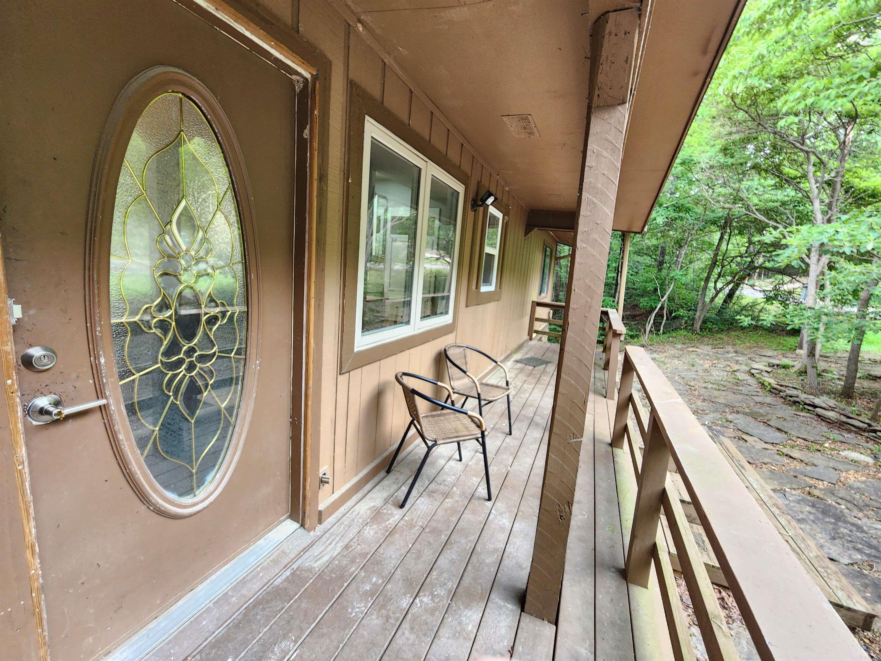 211 Burnt Rock Falls  Fairfield Bay, AR