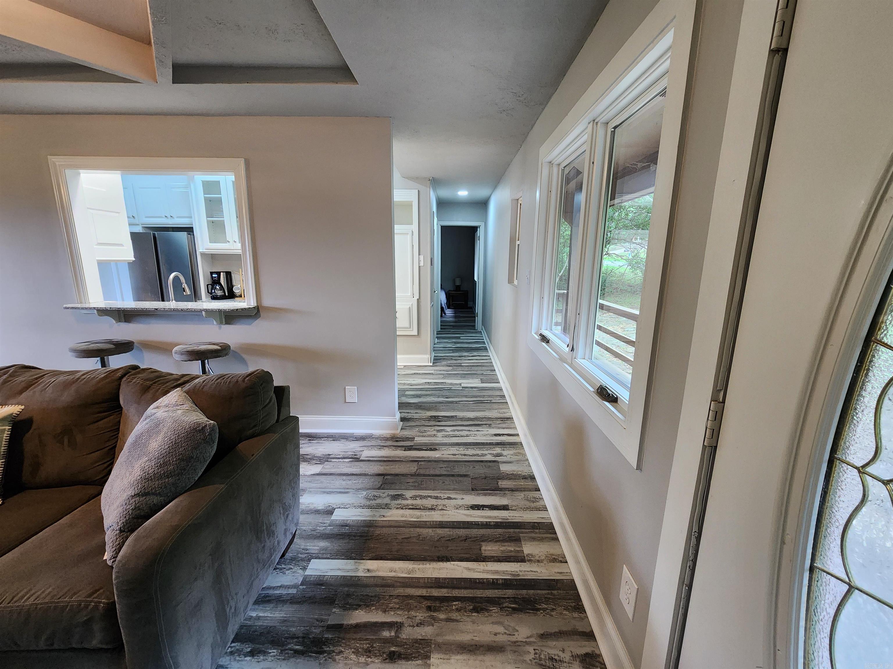 211 Burnt Rock Falls  Fairfield Bay, AR