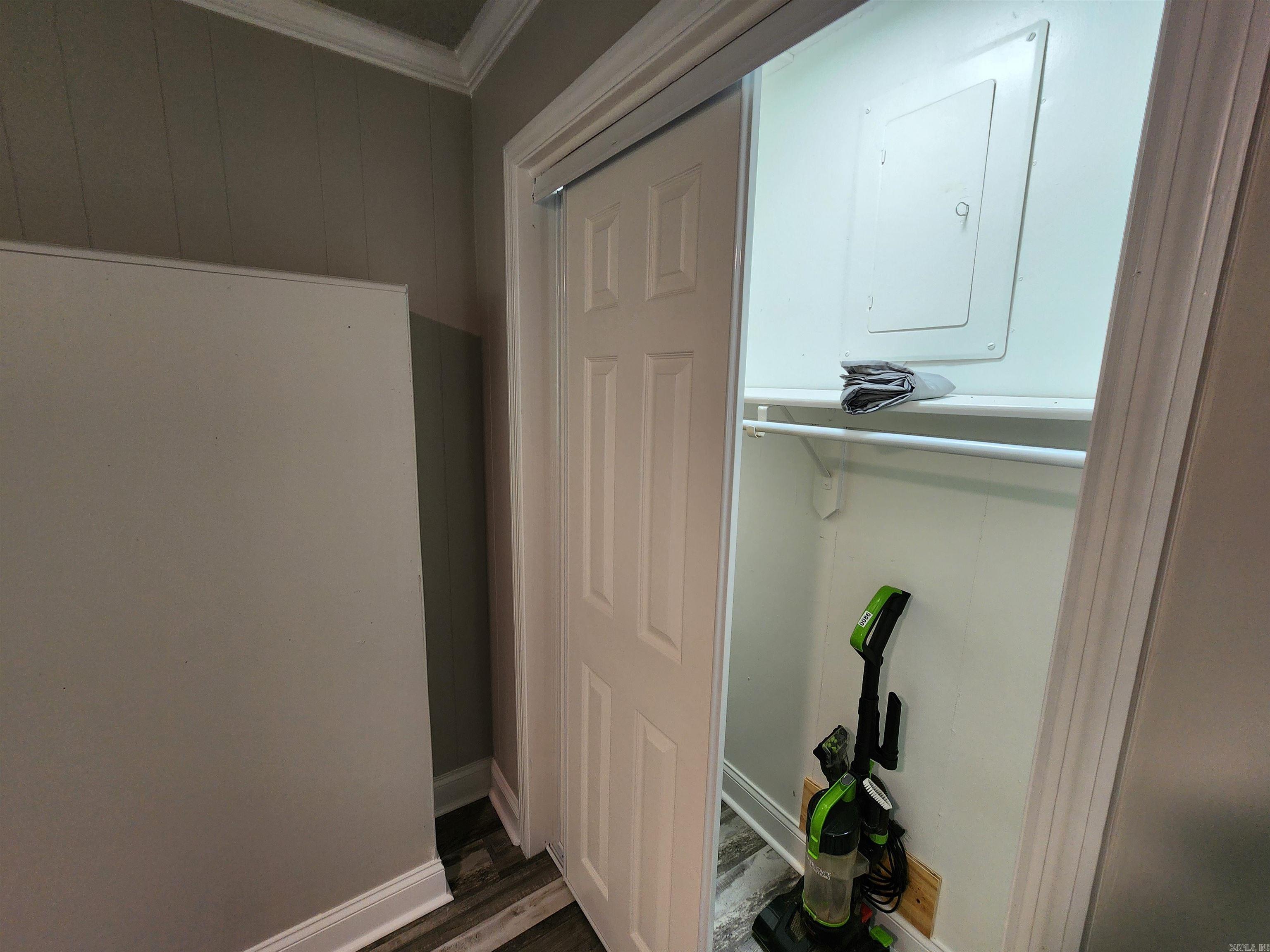 211 Burnt Rock Falls  Fairfield Bay, AR