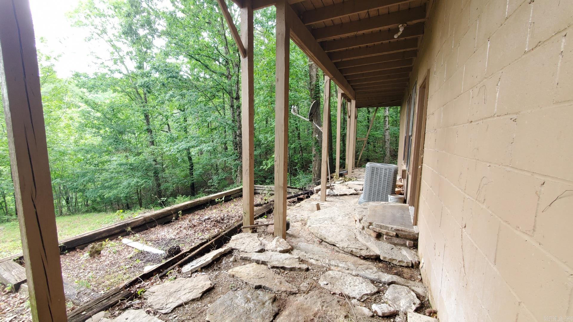 211 Burnt Rock Falls  Fairfield Bay, AR