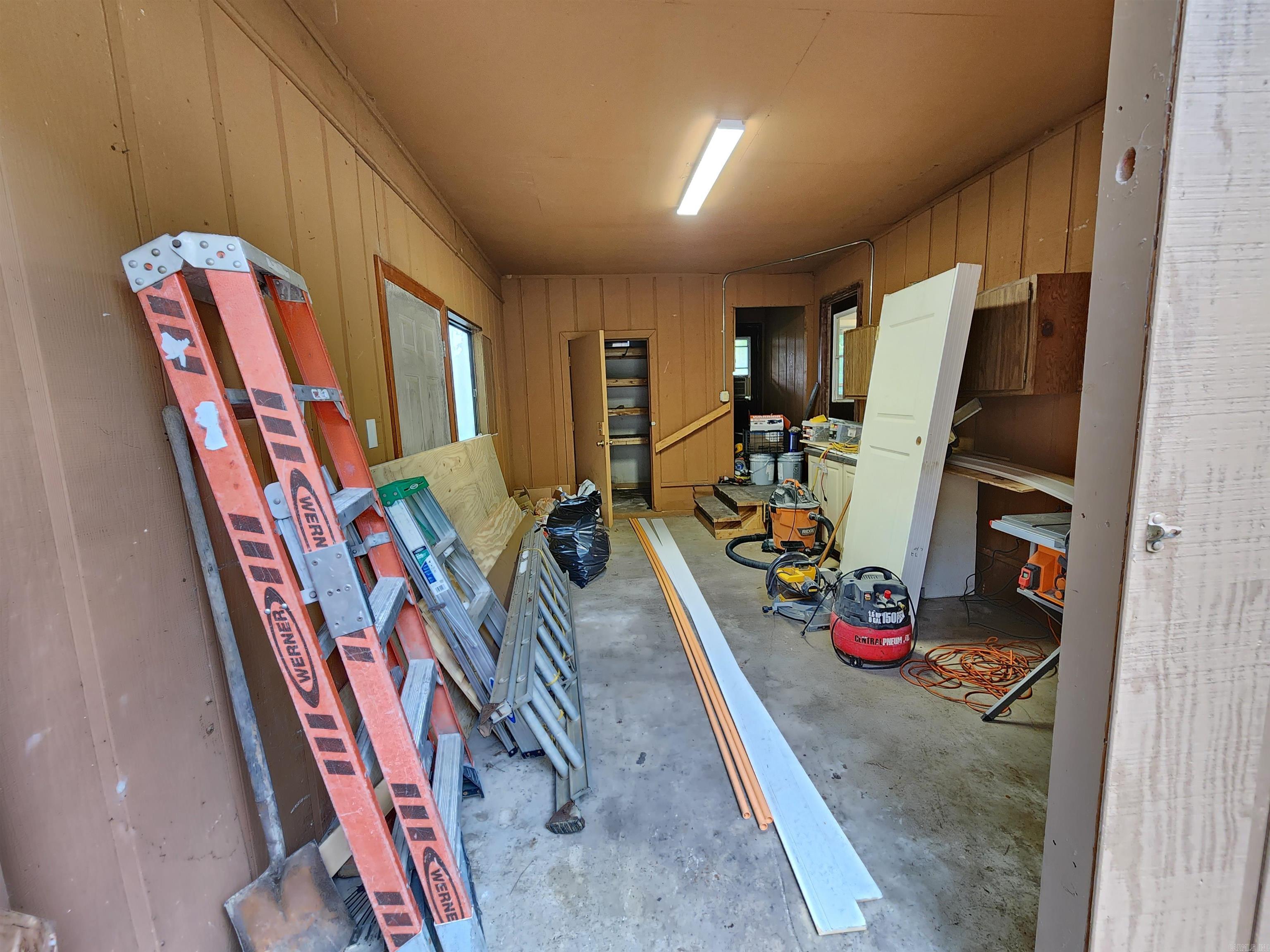 211 Burnt Rock Falls  Fairfield Bay, AR