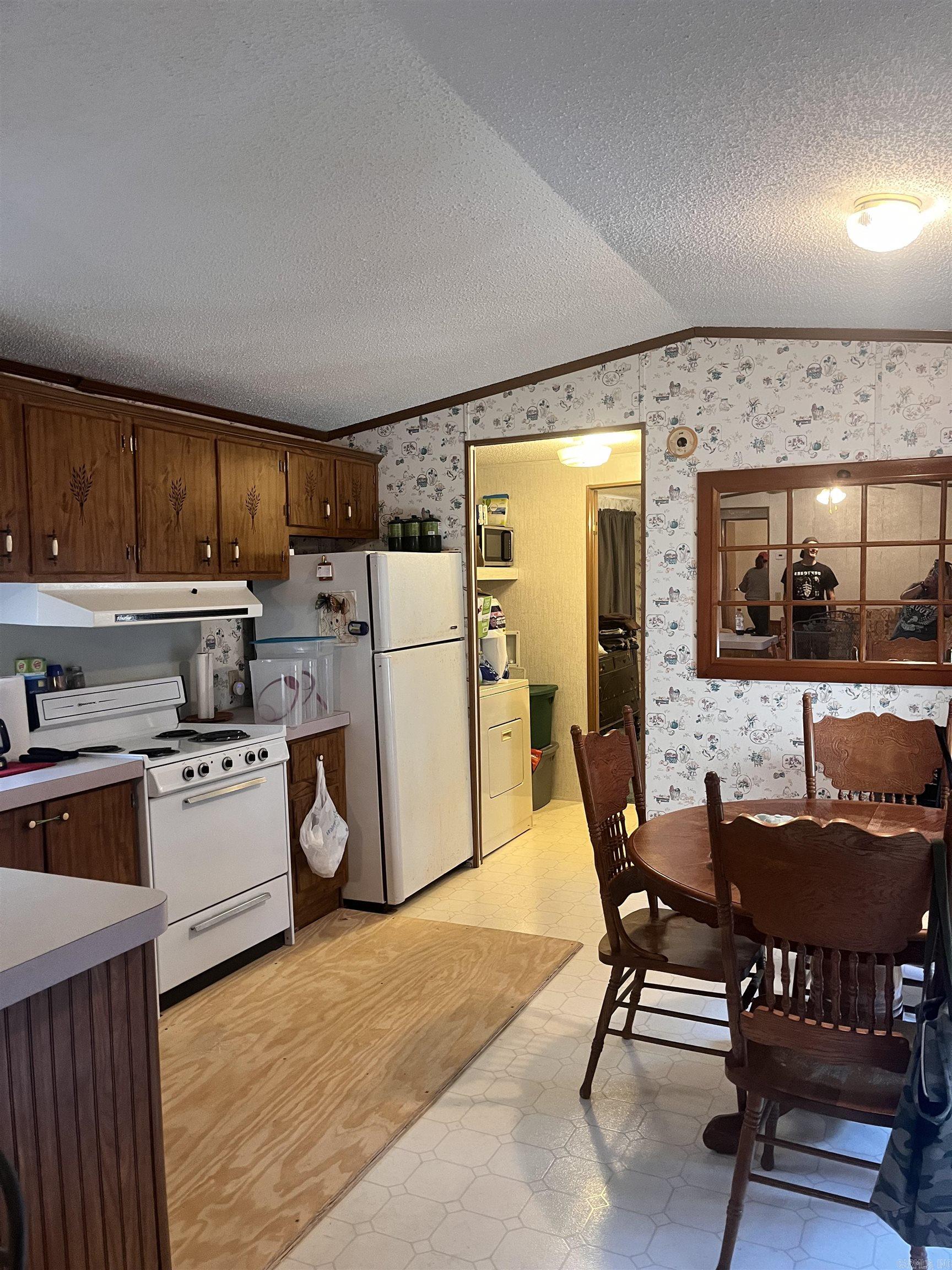 577 county road 146  Henderson, AR