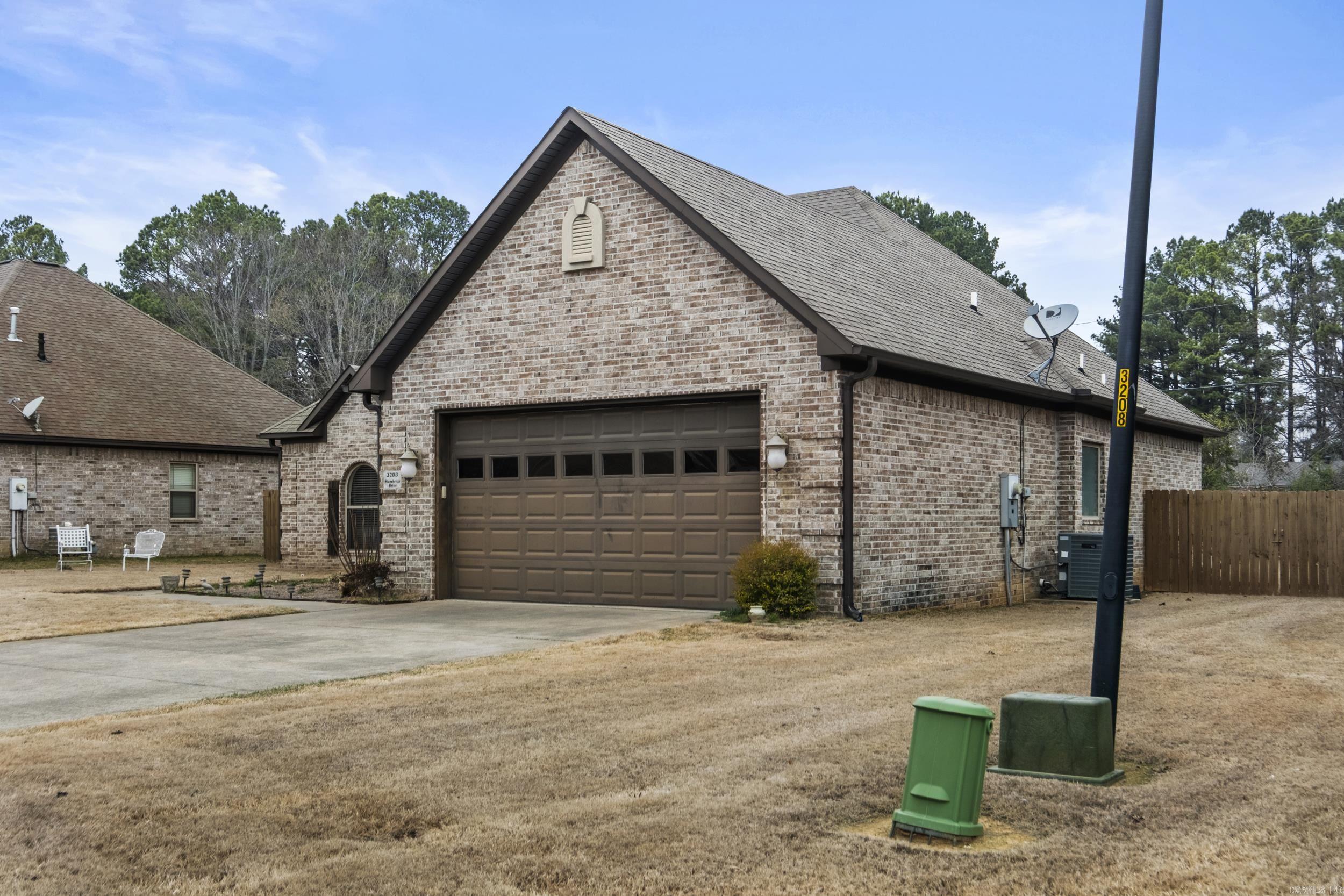 3208 Stonehenge Searcy, AR 72143