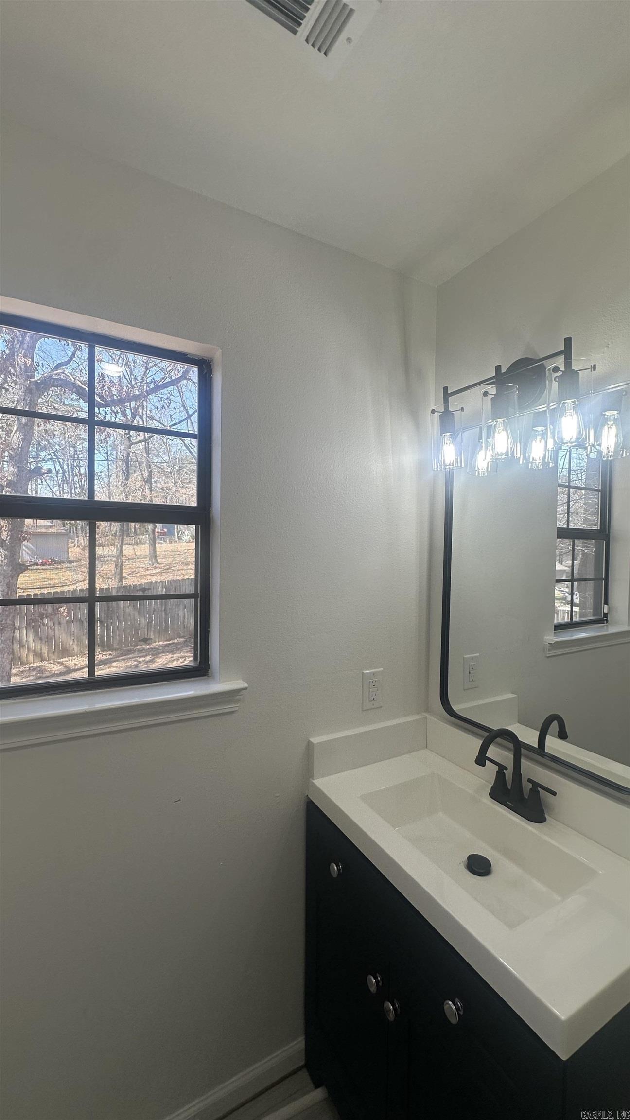 2208 Singleton  Little Rock, AR