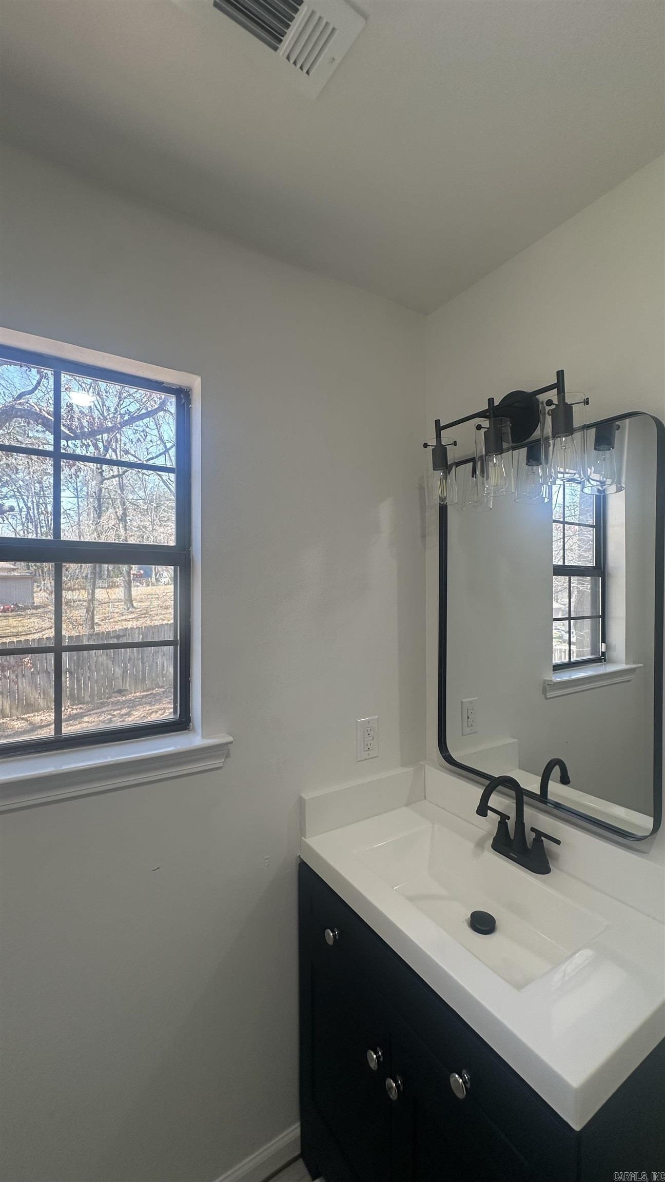 2208 Singleton  Little Rock, AR