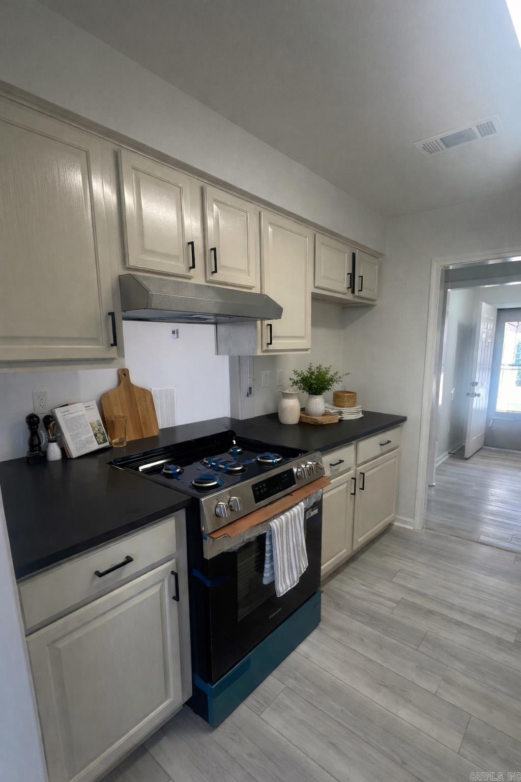 2208 Singleton  Little Rock, AR