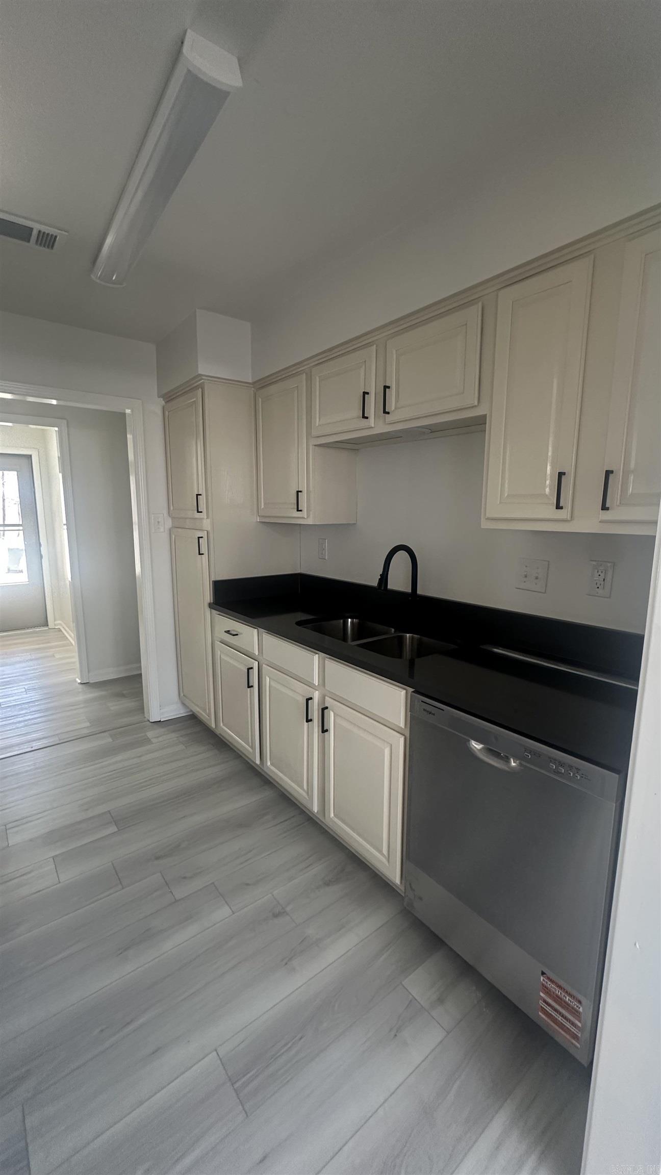 2208 Singleton  Little Rock, AR