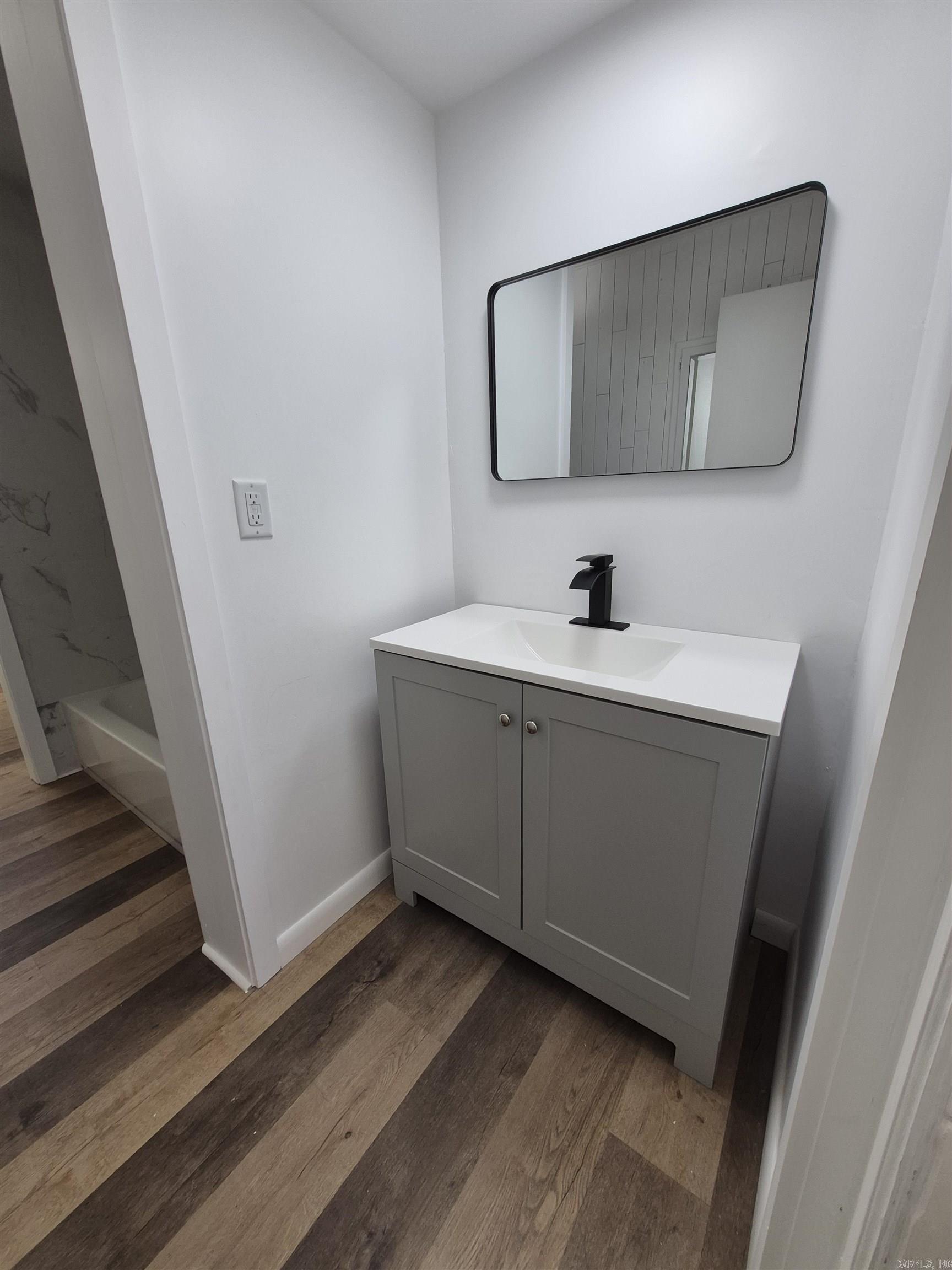 15 Phyllis Court Jacksonville, AR 72076-2403