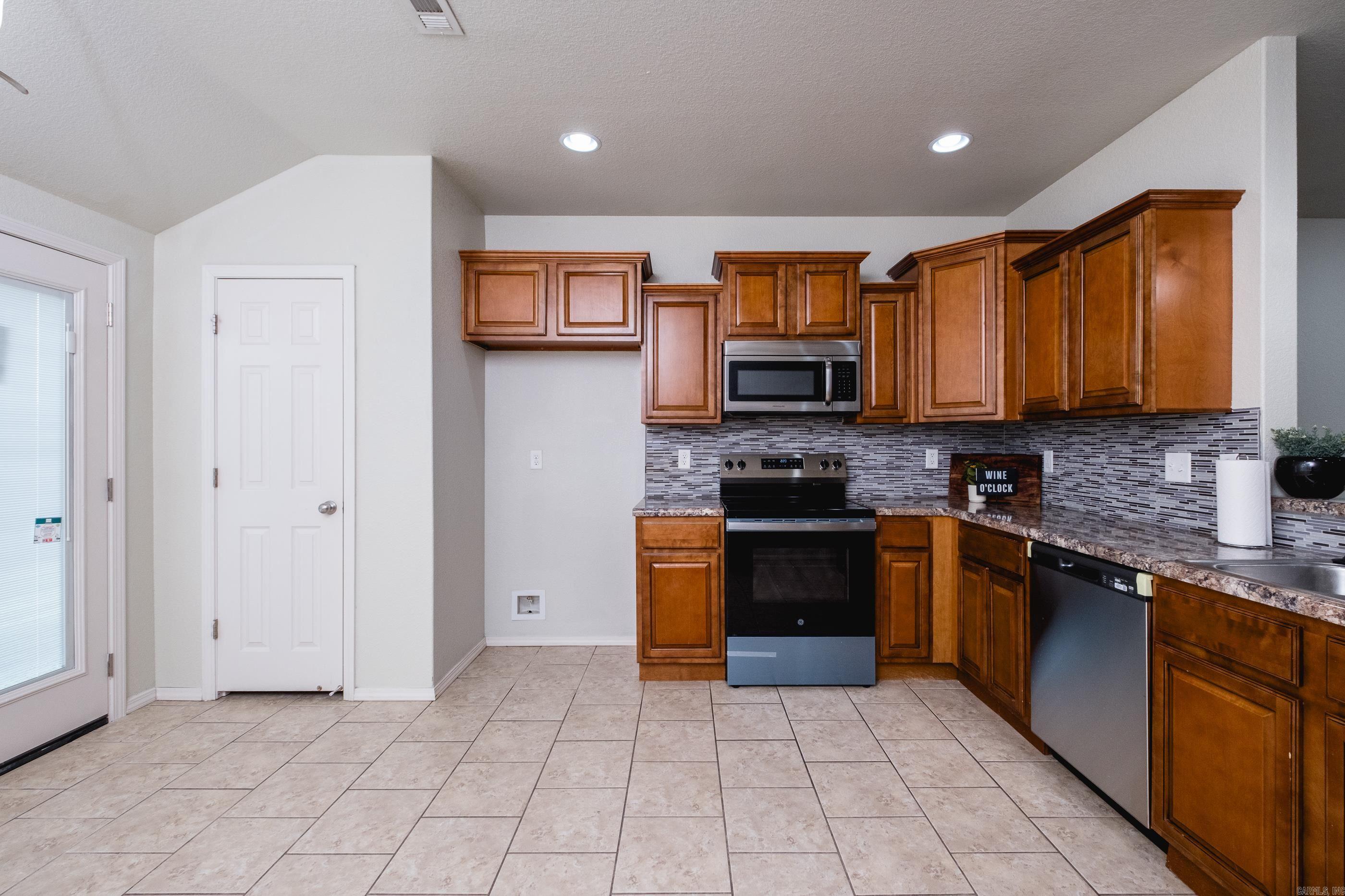 5708 Little Elm Ln  Sherwood, AR