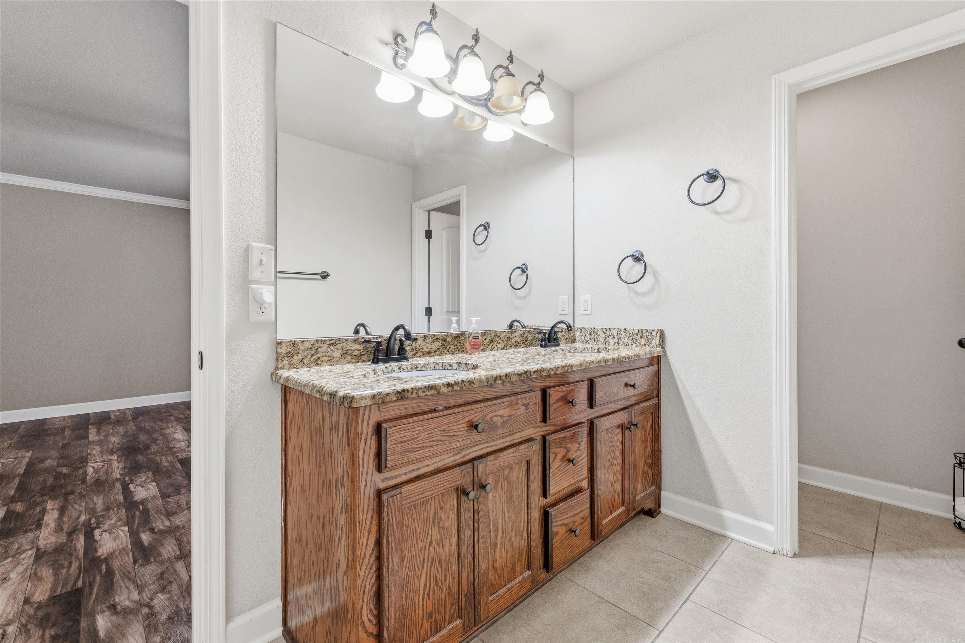 5502 Glenn Cove Bryant, AR 72022