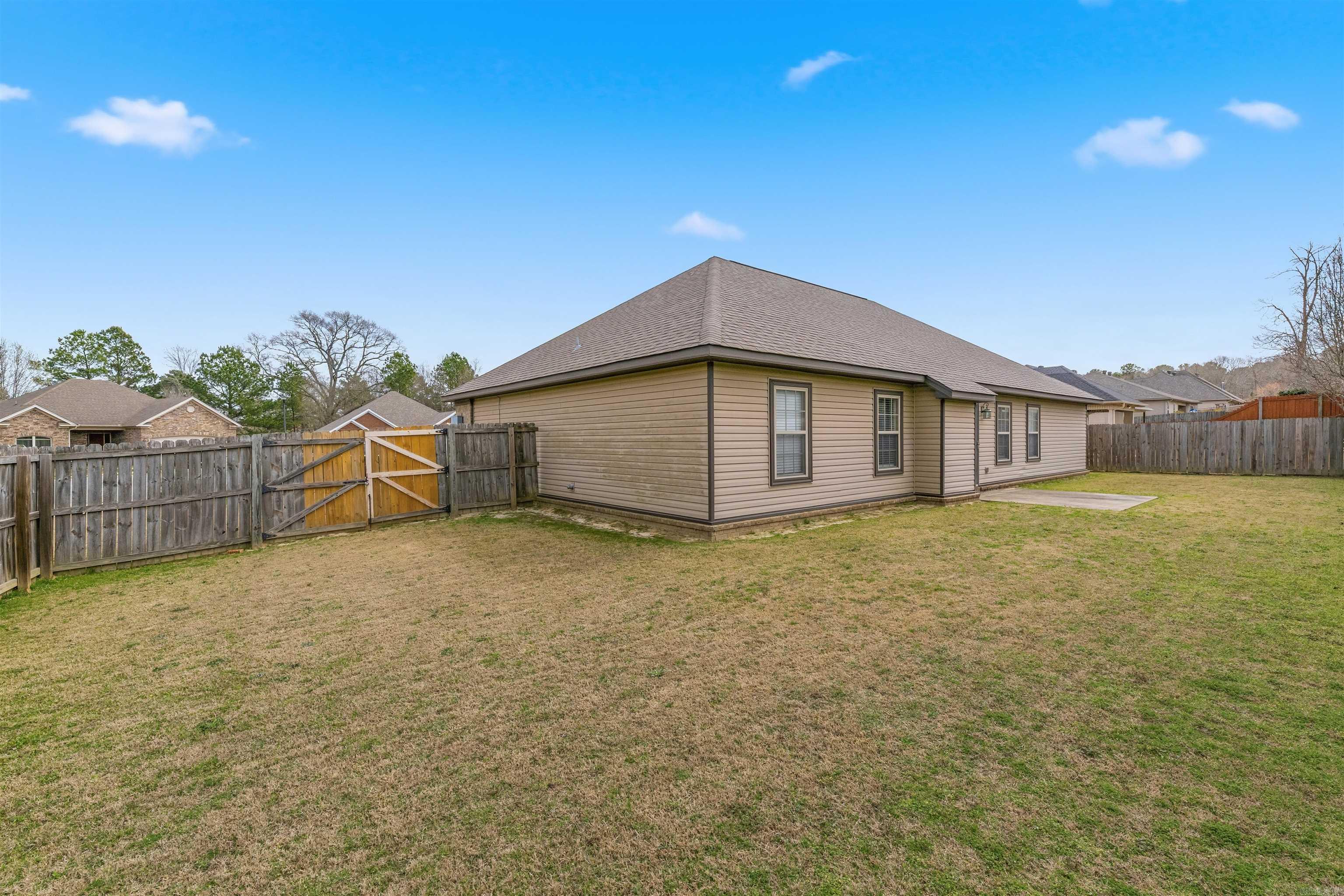 5502 Glenn Cove Bryant, AR 72022