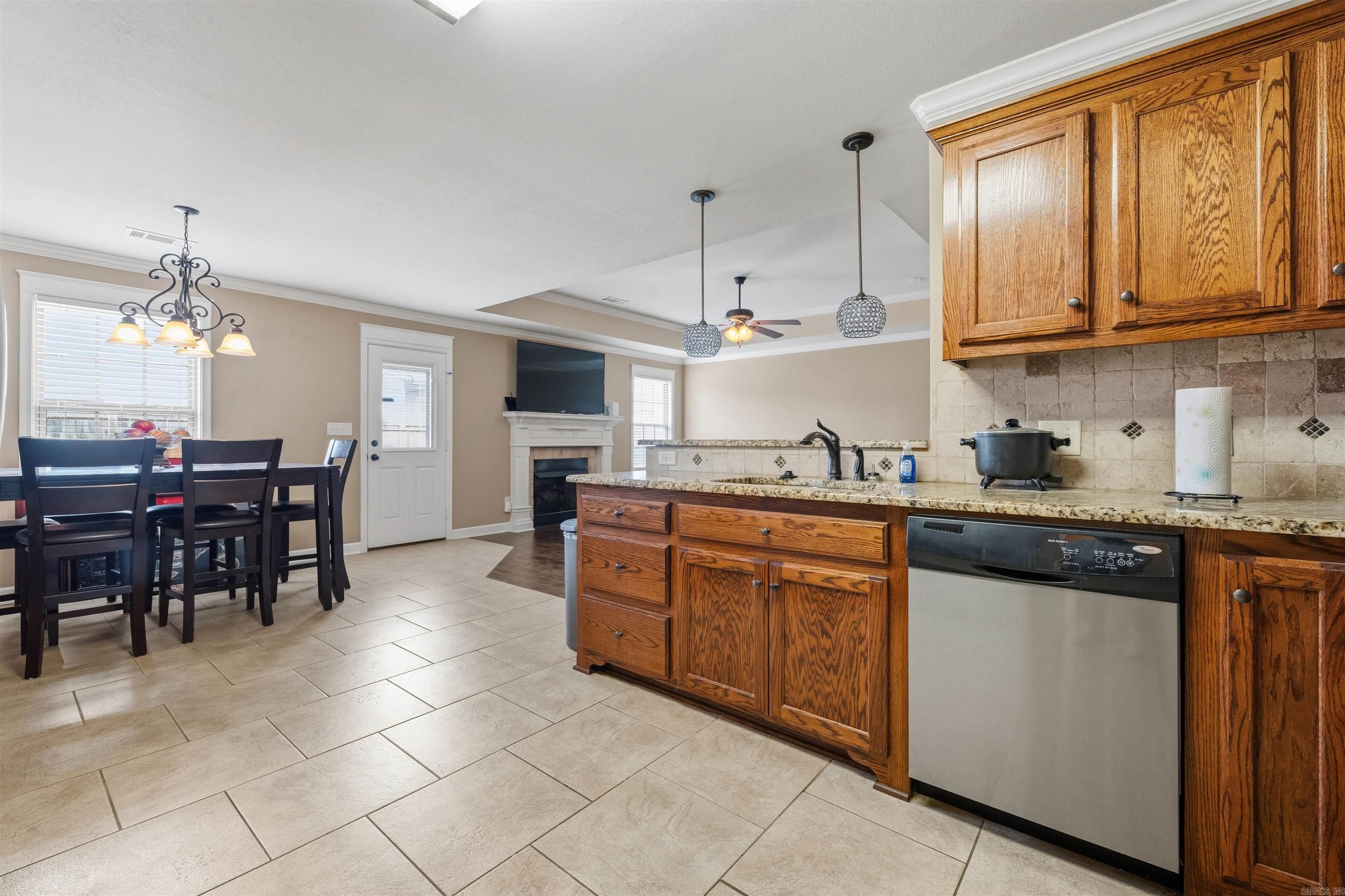 5502 Glenn Cove Bryant, AR 72022