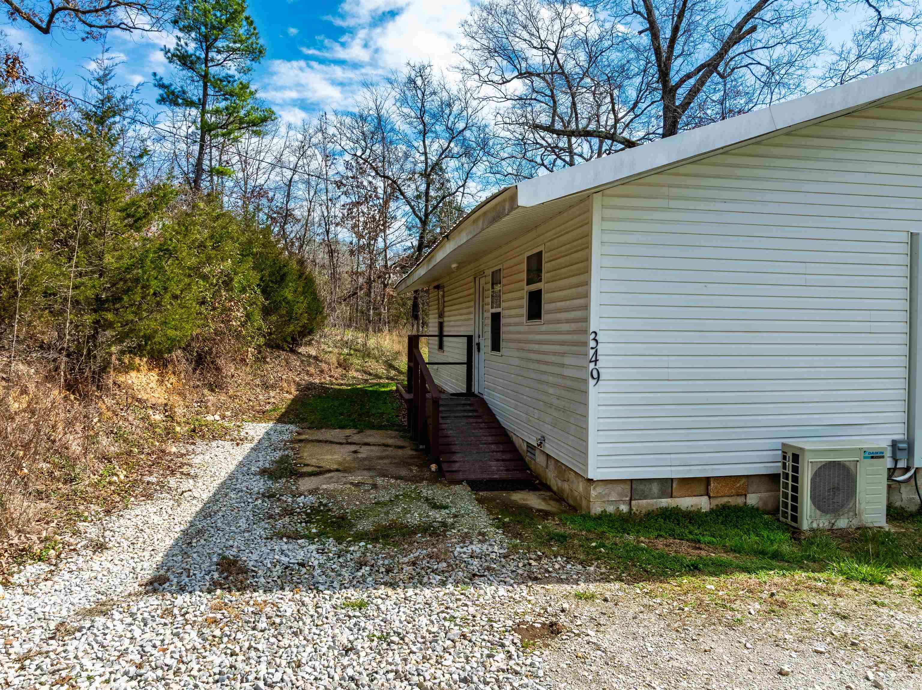 349 Honeysuckle Ln  Franklin, AR