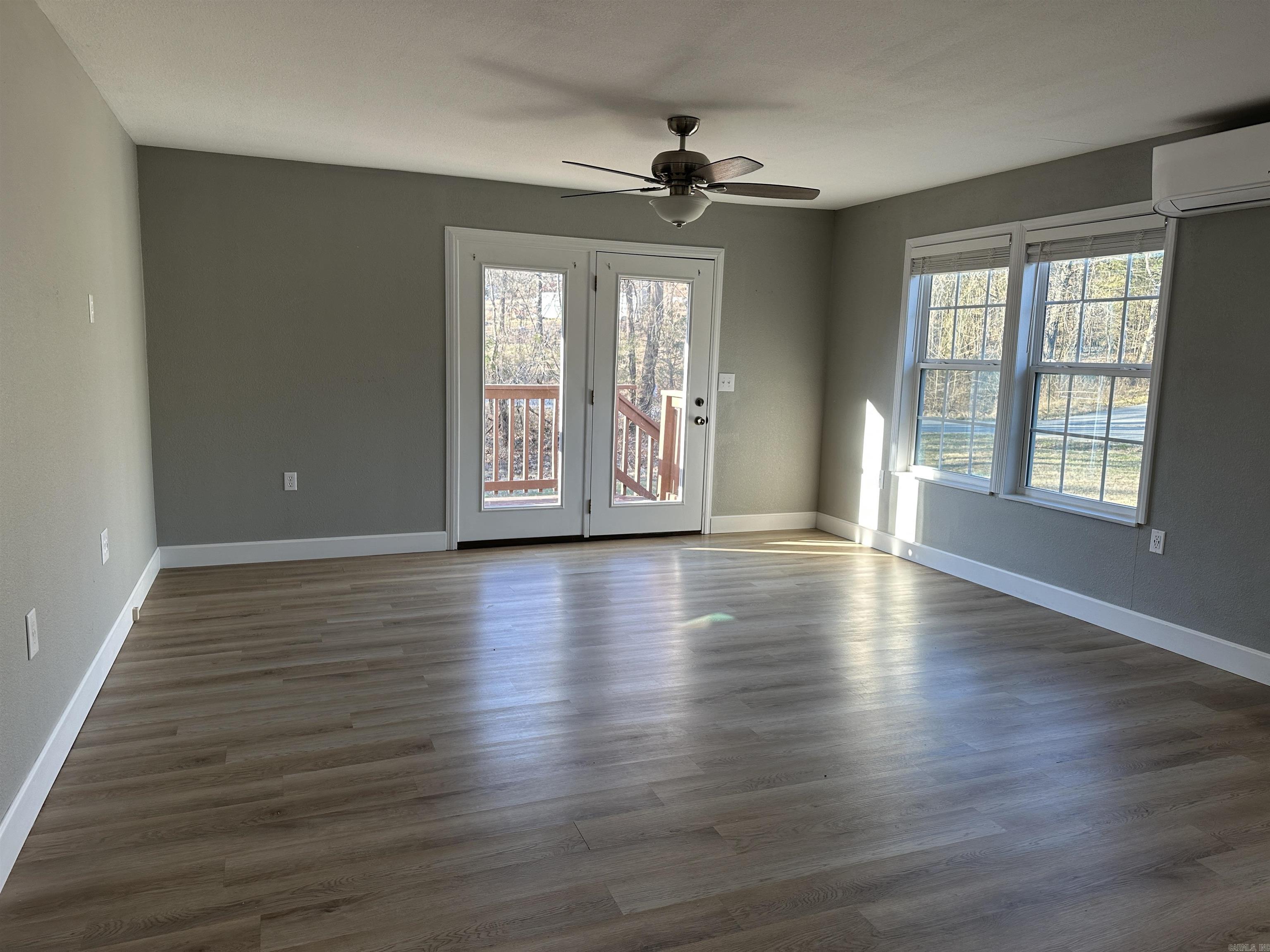 349 Honeysuckle Ln  Franklin, AR