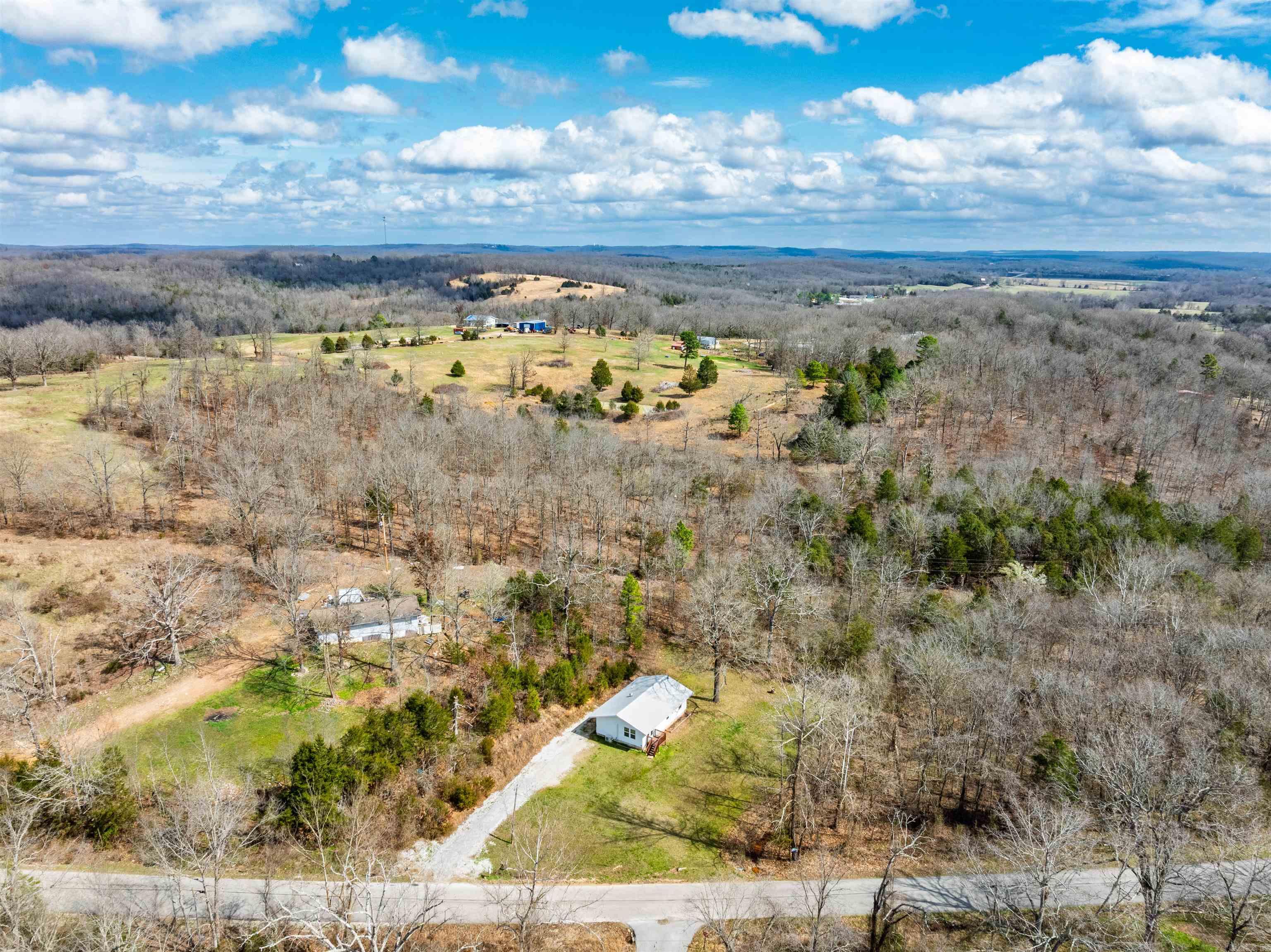 349 Honeysuckle Ln  Franklin, AR