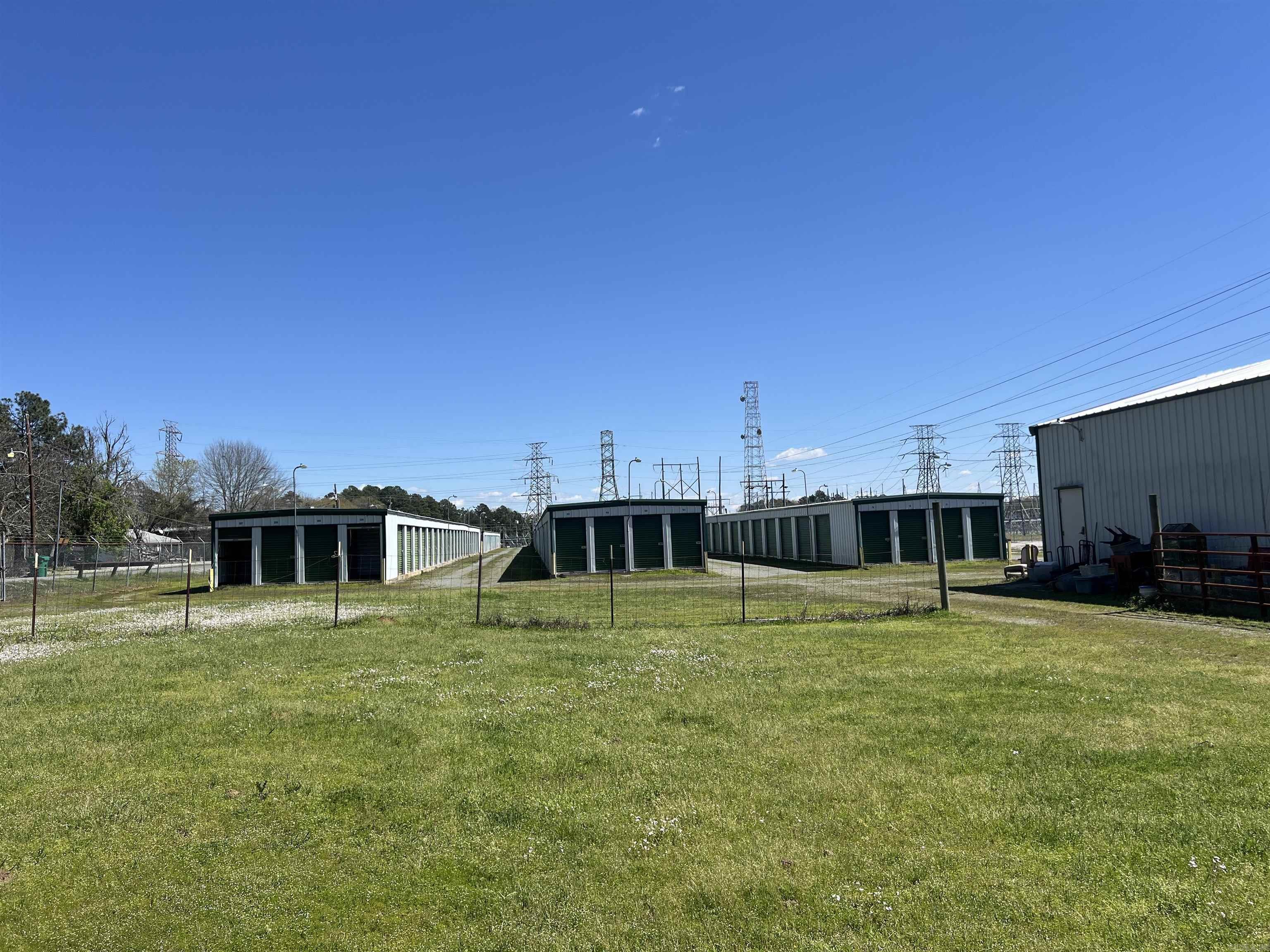 310 N Hutchinson  Pine Bluff, AR