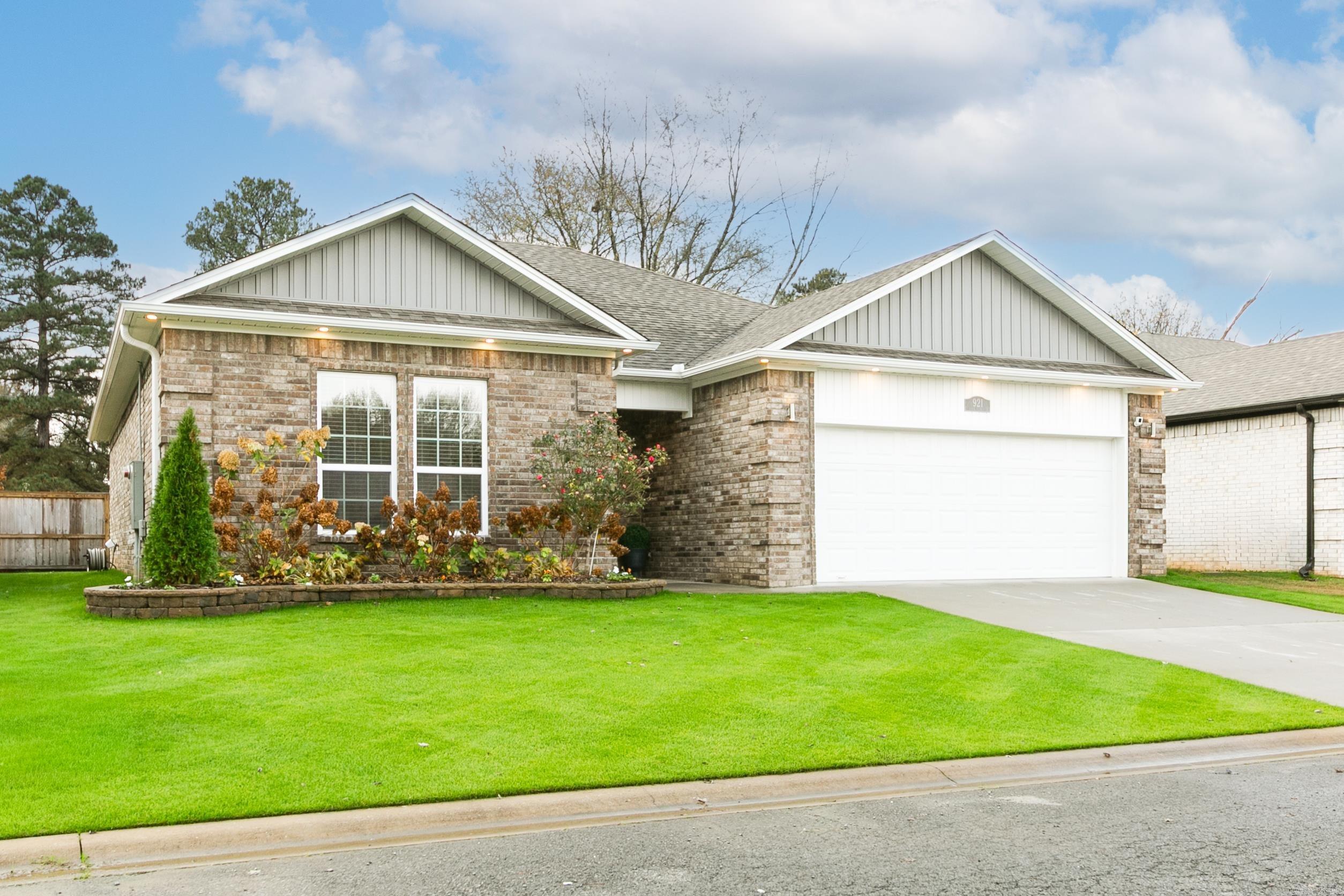 921 Villa Vista  Cabot, AR