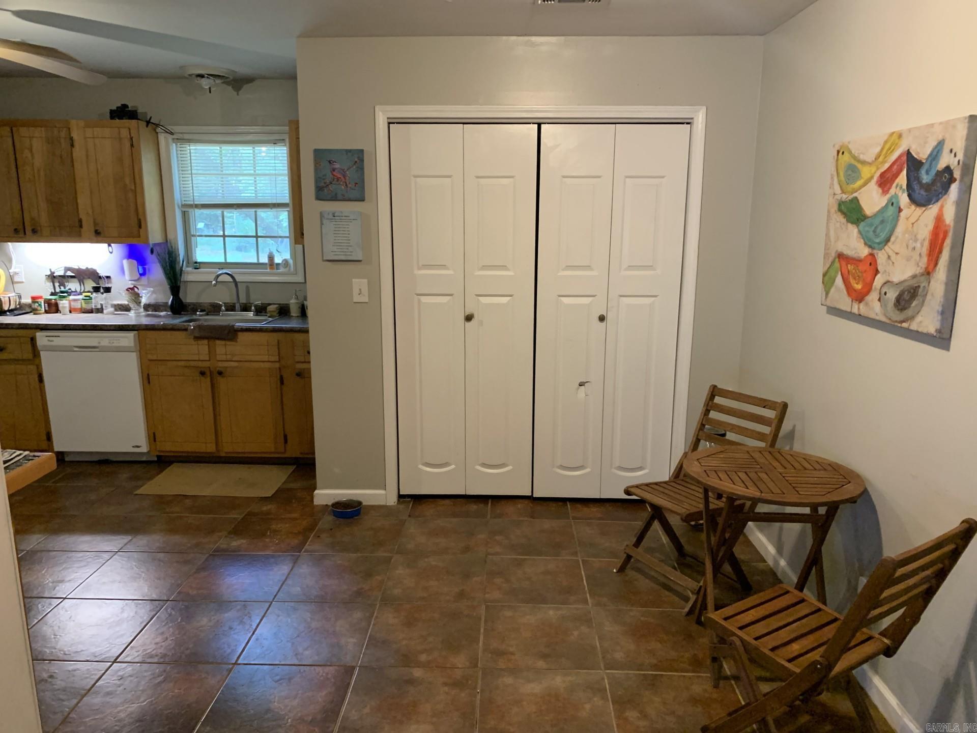 1904 Countryview Cir  Jonesboro, AR