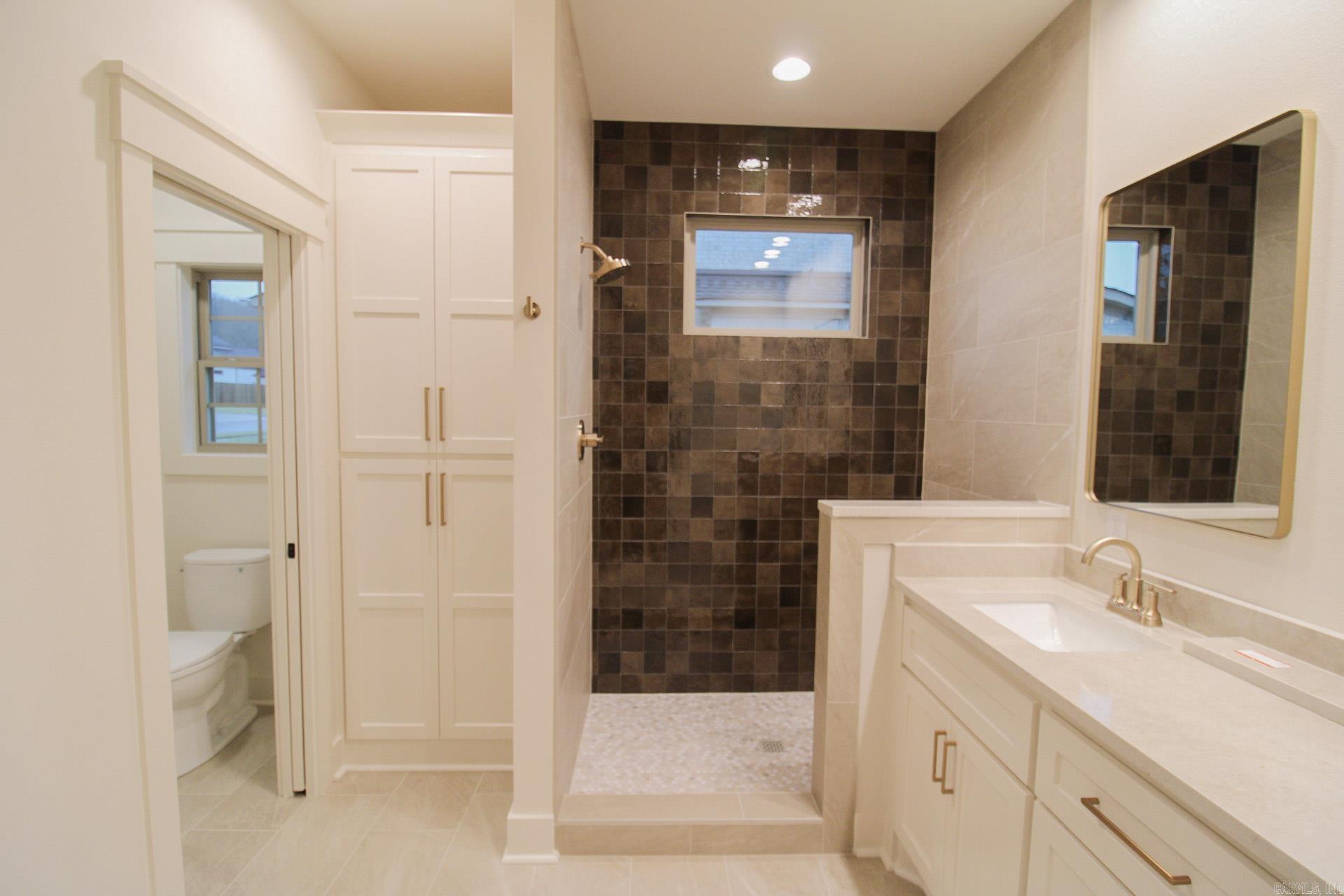 2420 Overcup Drive Conway, AR 72034