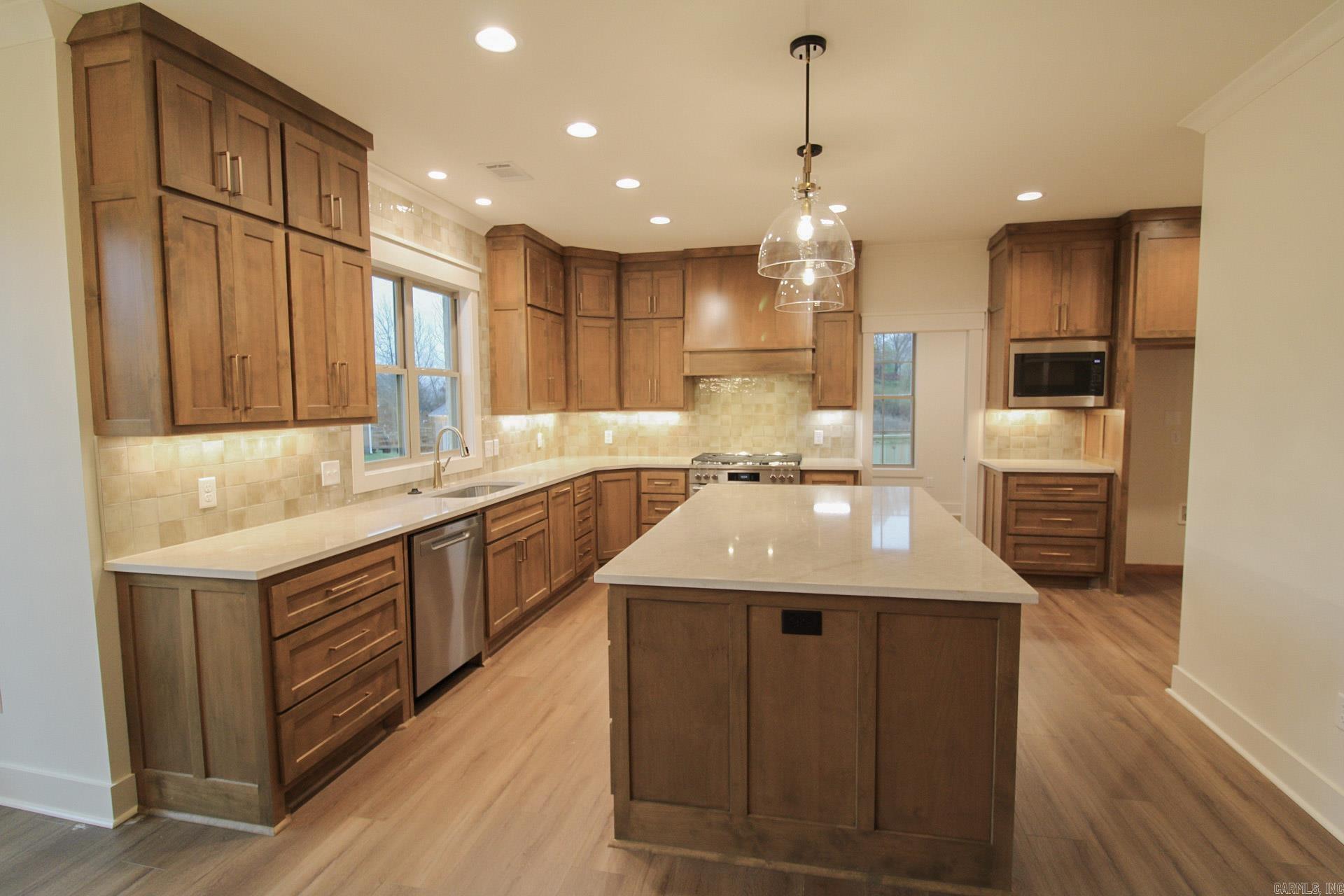 2420 Overcup Drive Conway, AR 72034