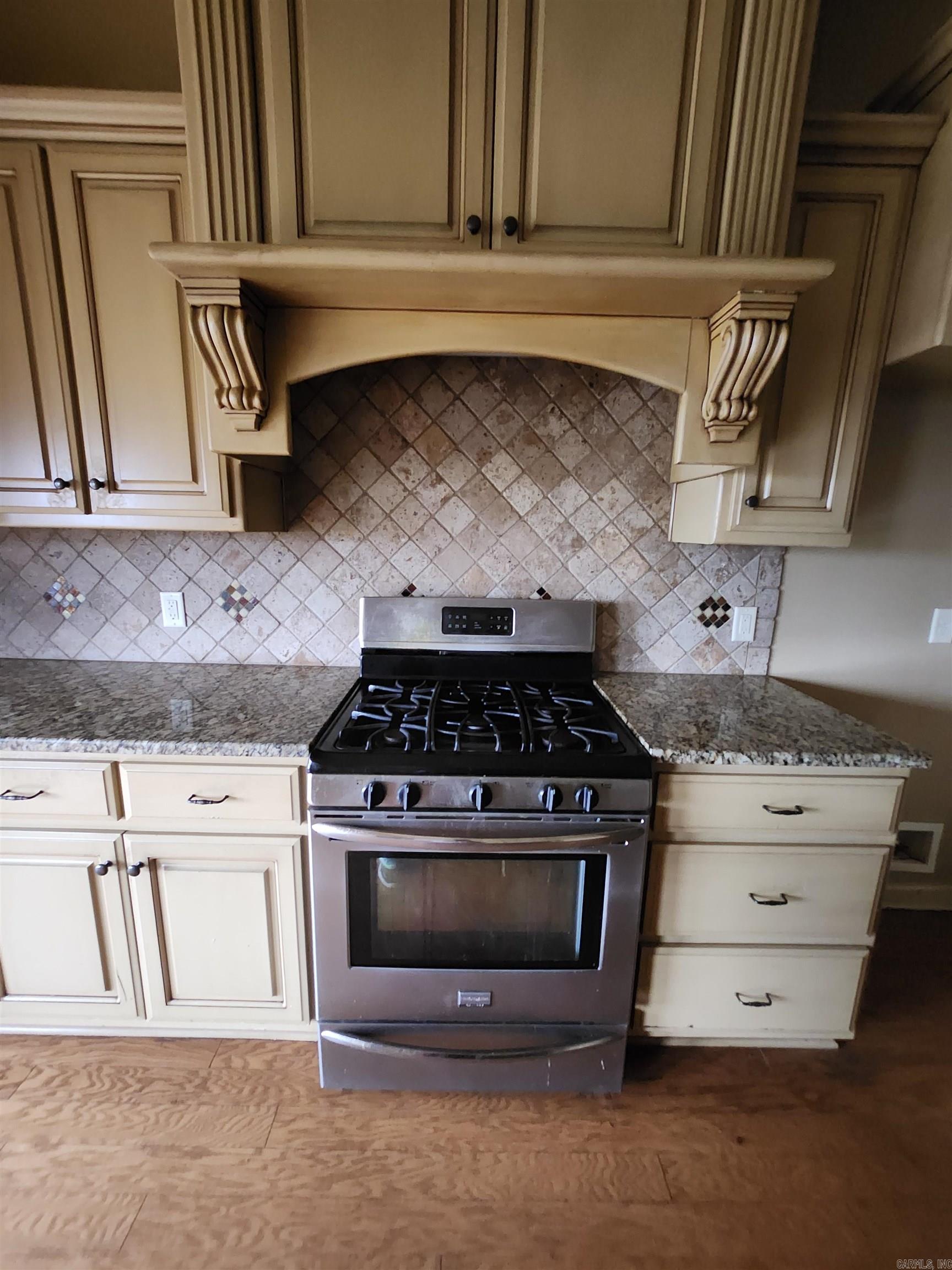 1310 Starfield Street North Little Rock, AR 72116