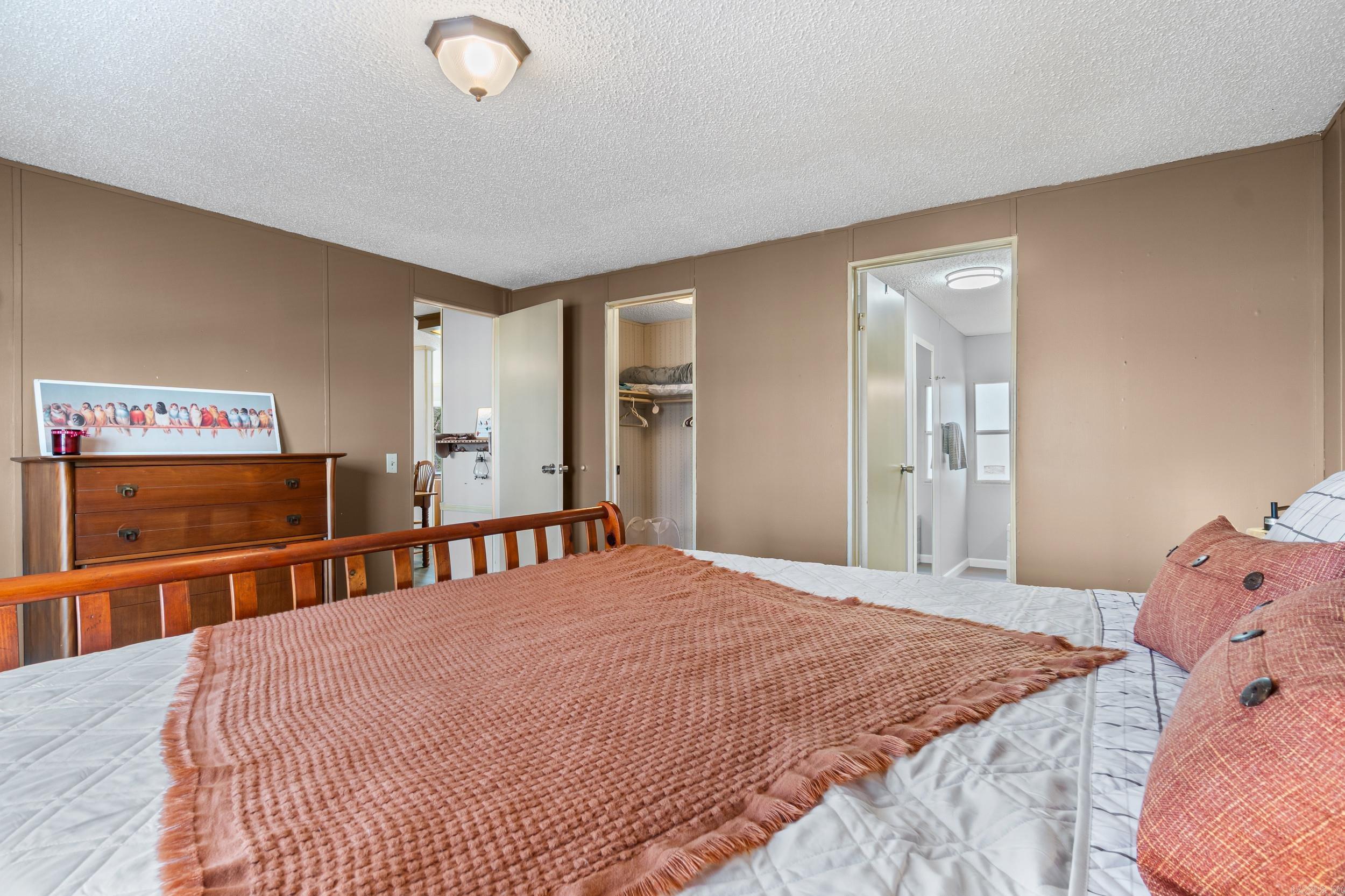 7 Iveon Clay  Pangburn, AR