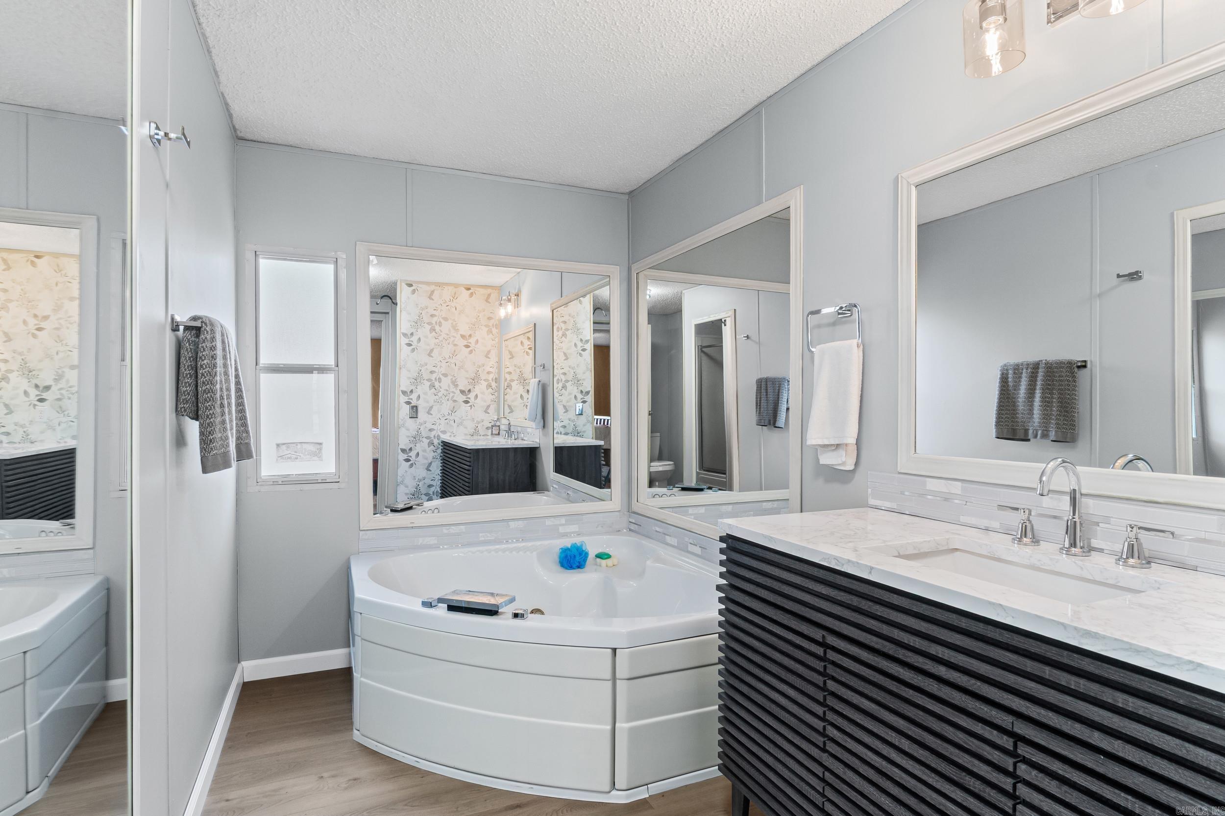 7 Iveon Clay  Pangburn, AR