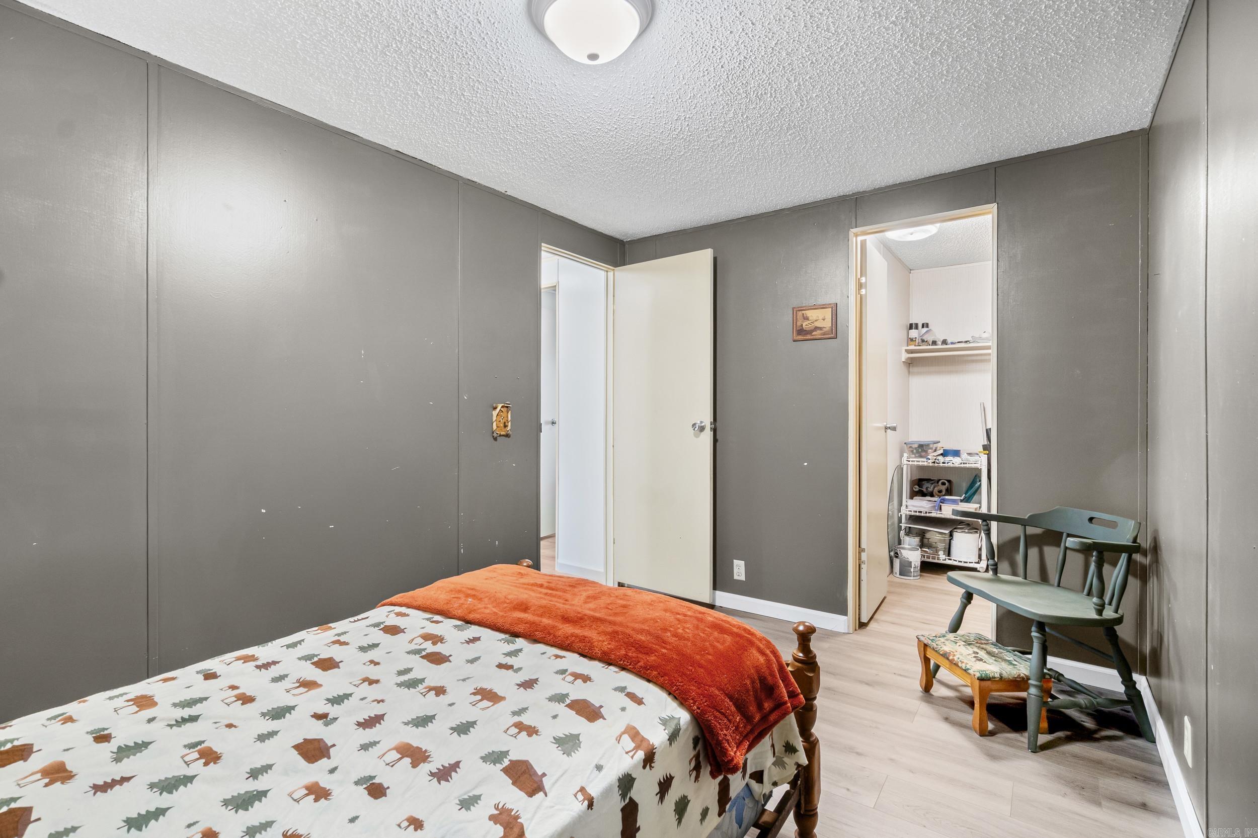 7 Iveon Clay  Pangburn, AR