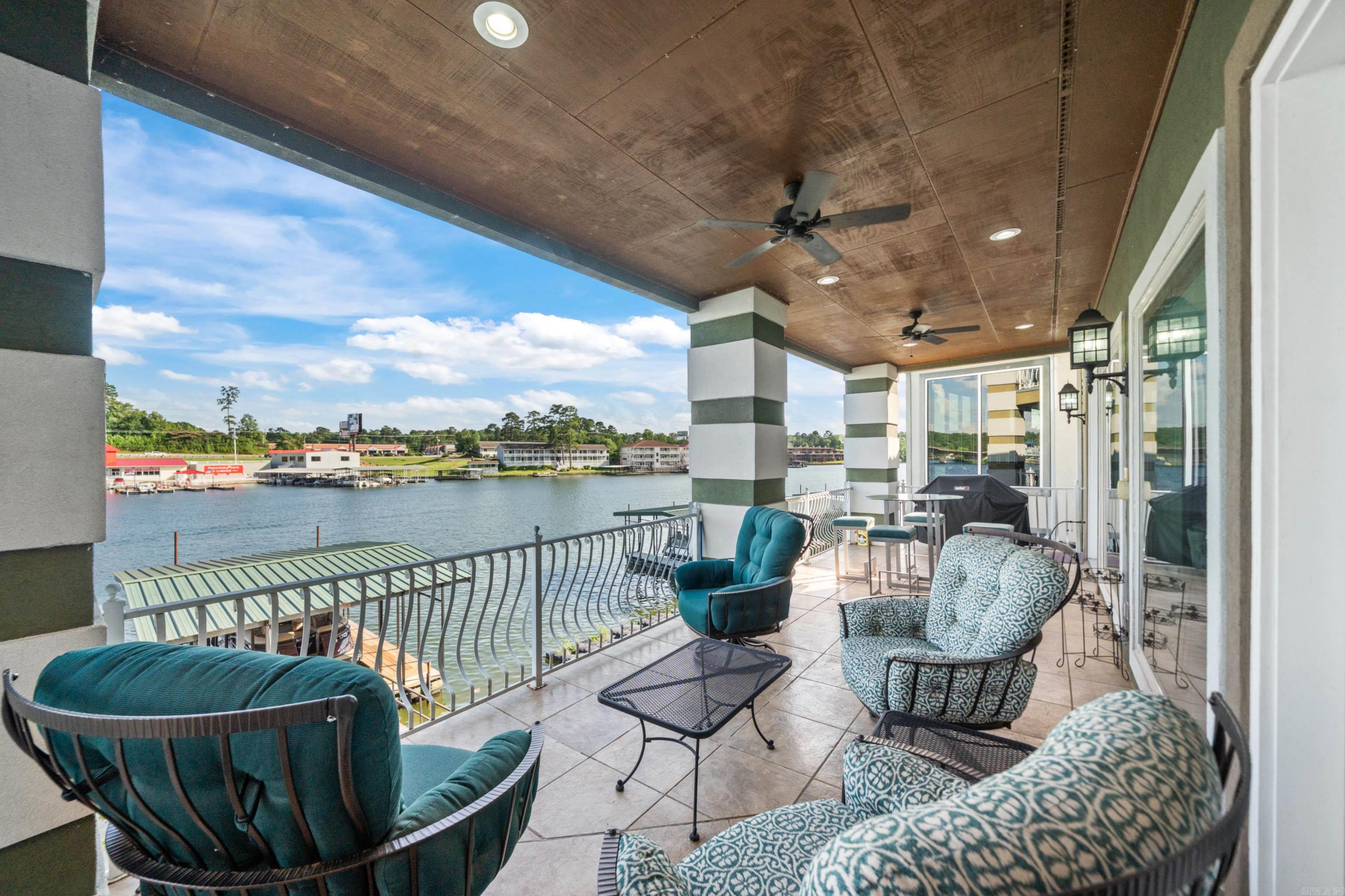 347 Paradise Pt  Hot Springs, AR