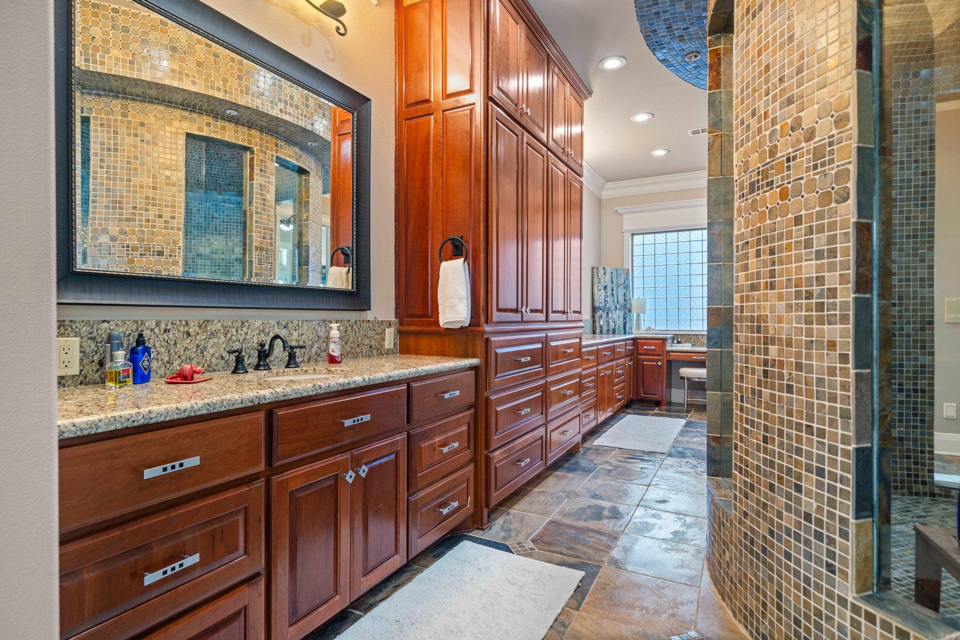 347 Paradise Pt  Hot Springs, AR