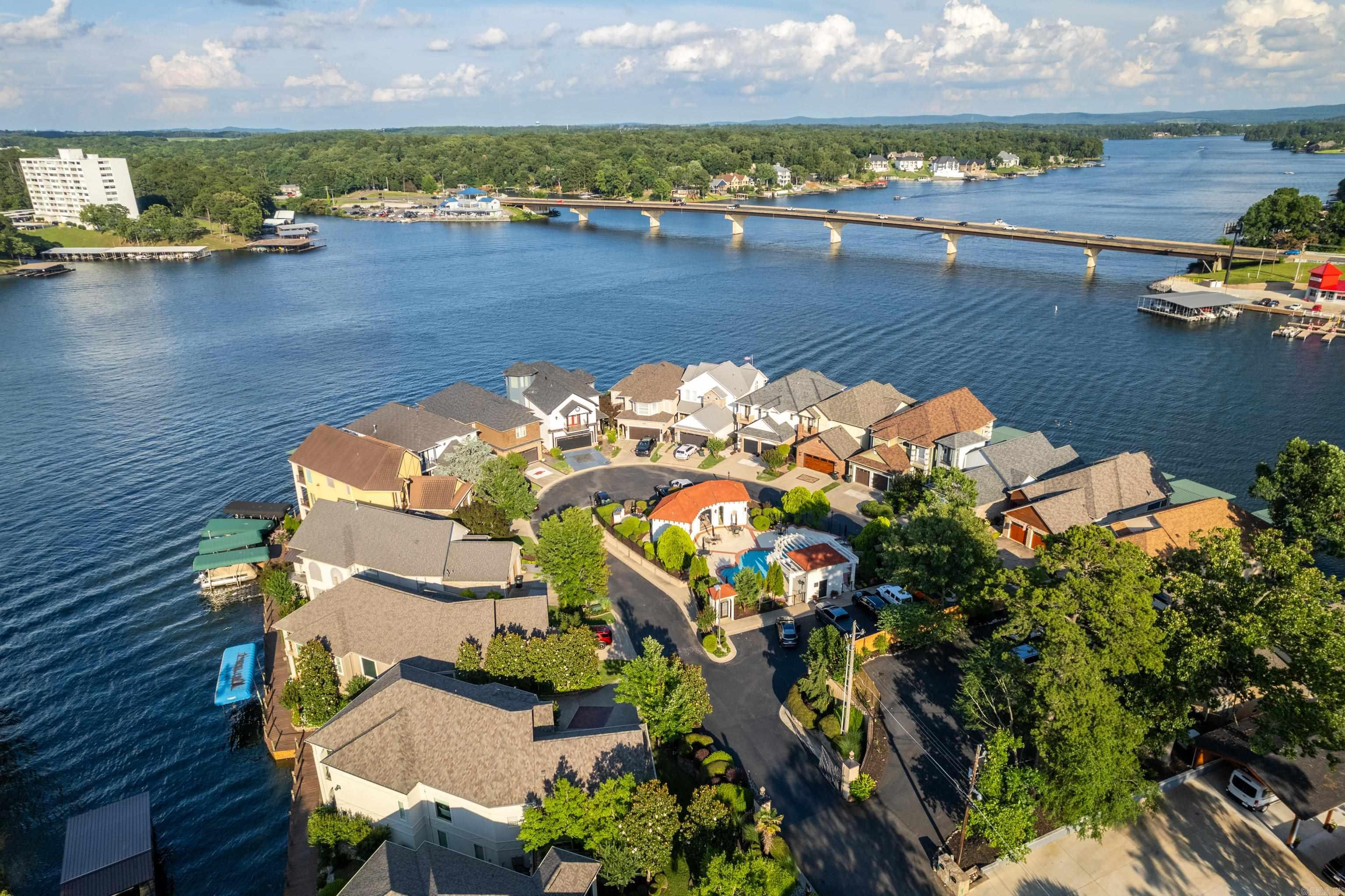 347 Paradise Pt  Hot Springs, AR