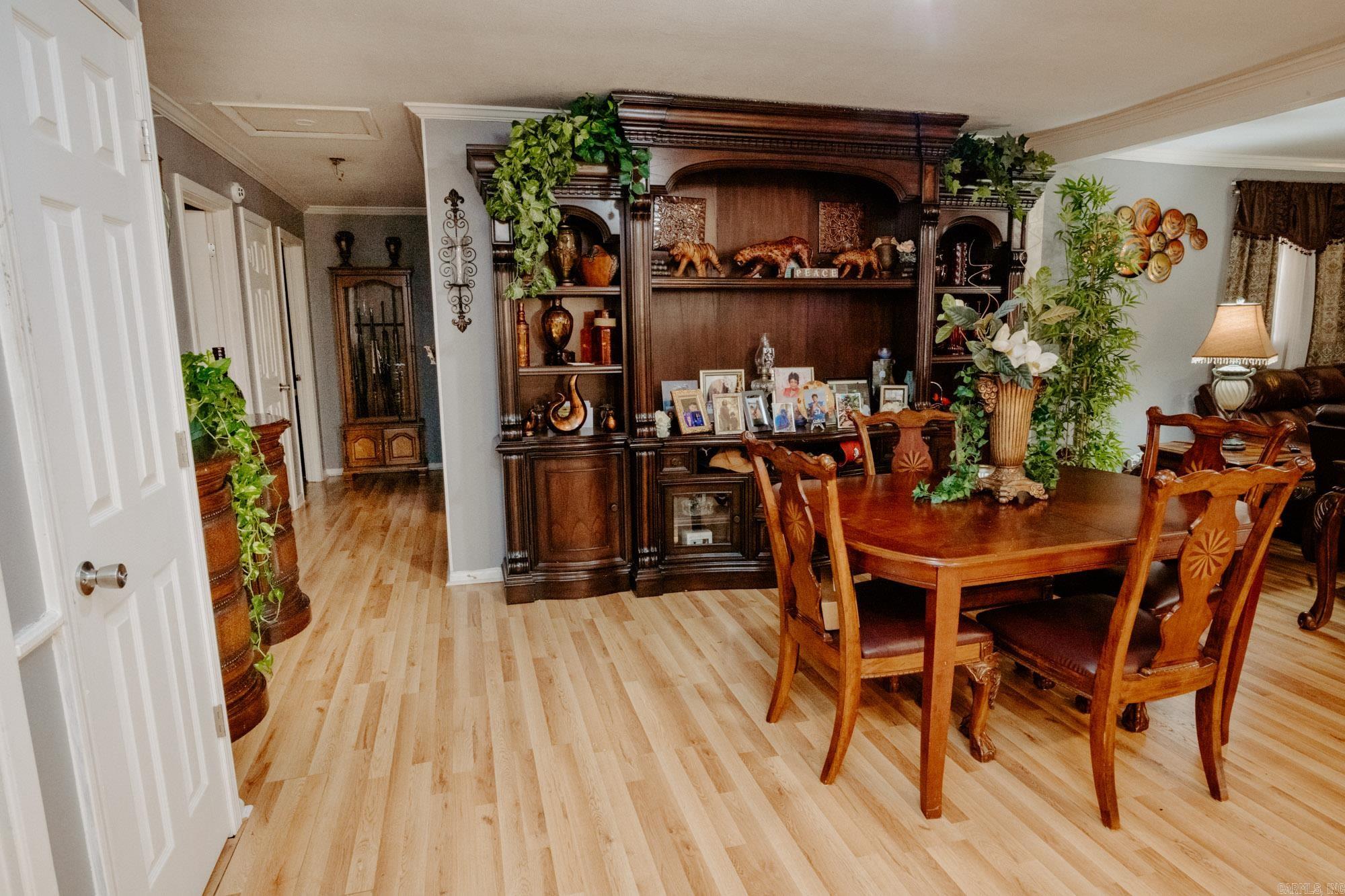 1512 Chris  Benton, AR