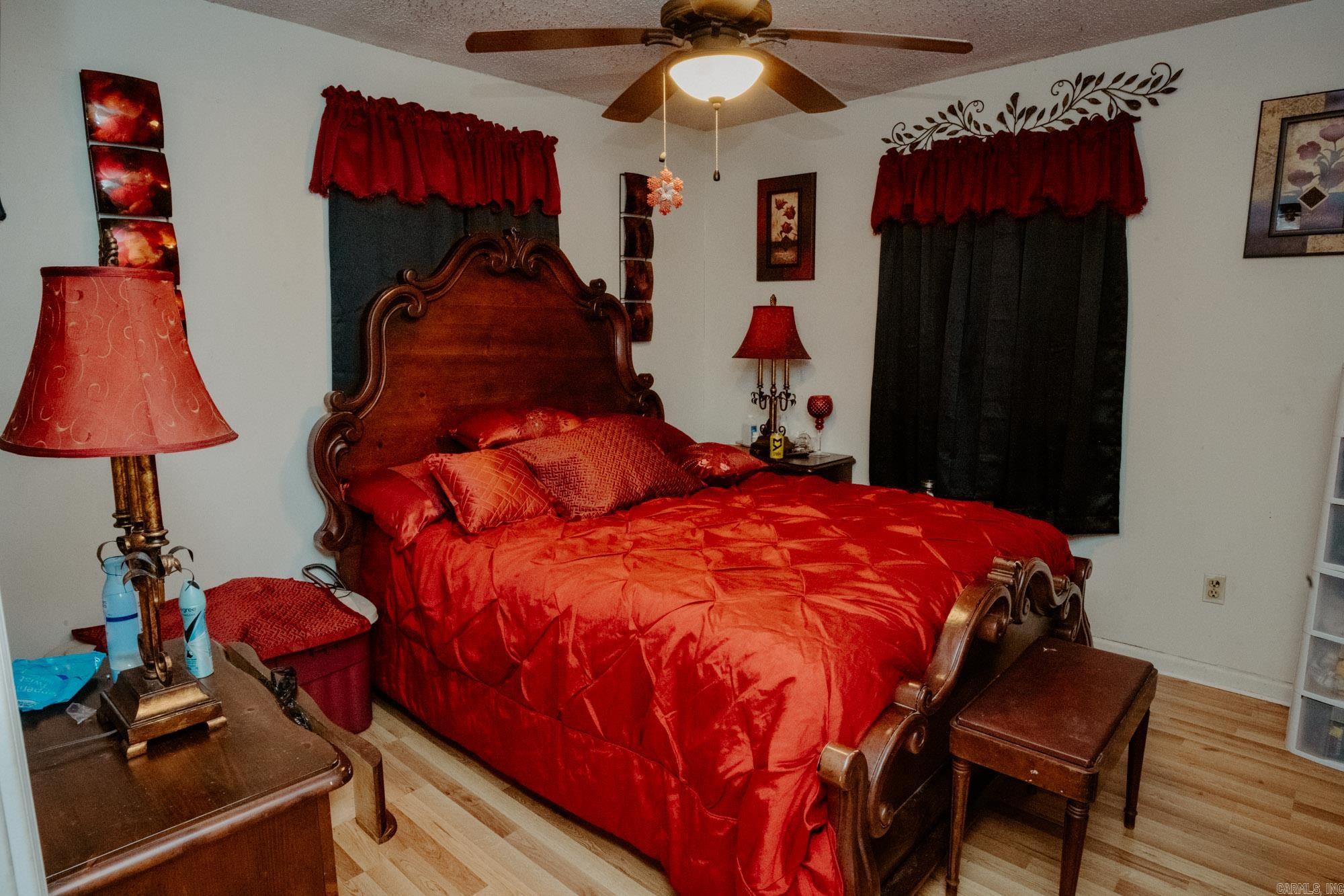 1512 Chris  Benton, AR