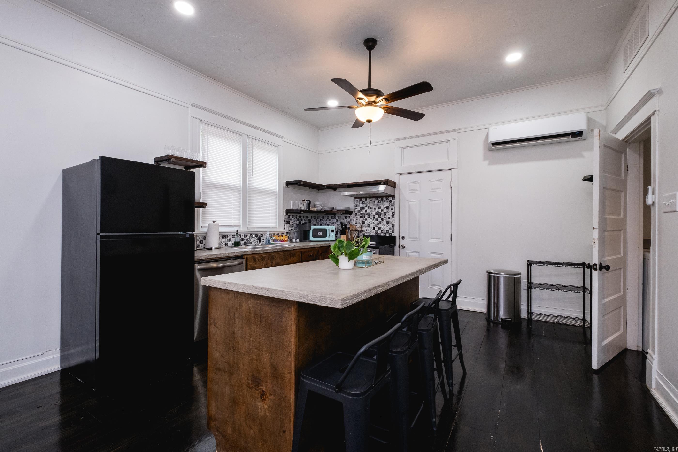 3523 W 10th  Little Rock, AR