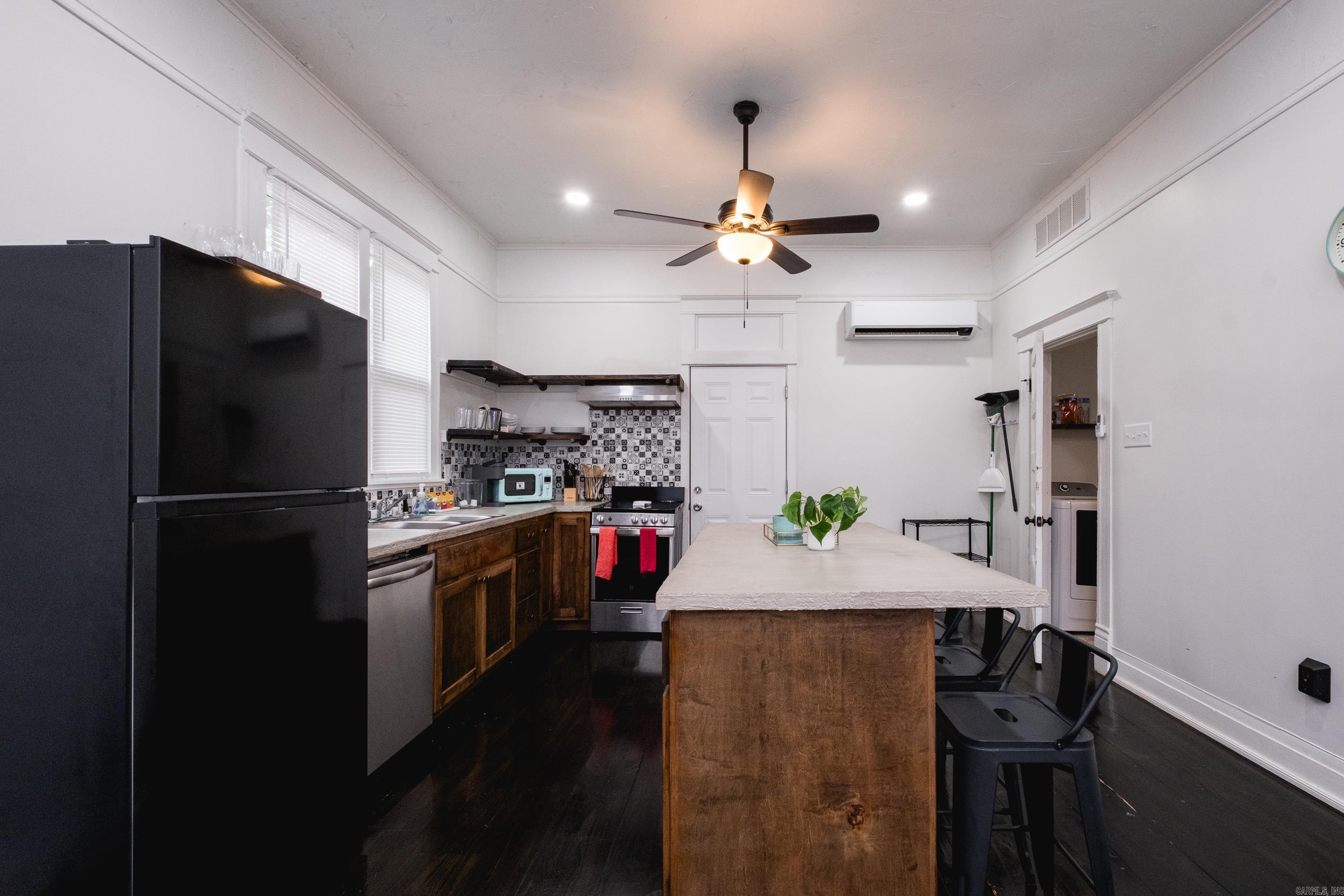 3523 W 10th  Little Rock, AR