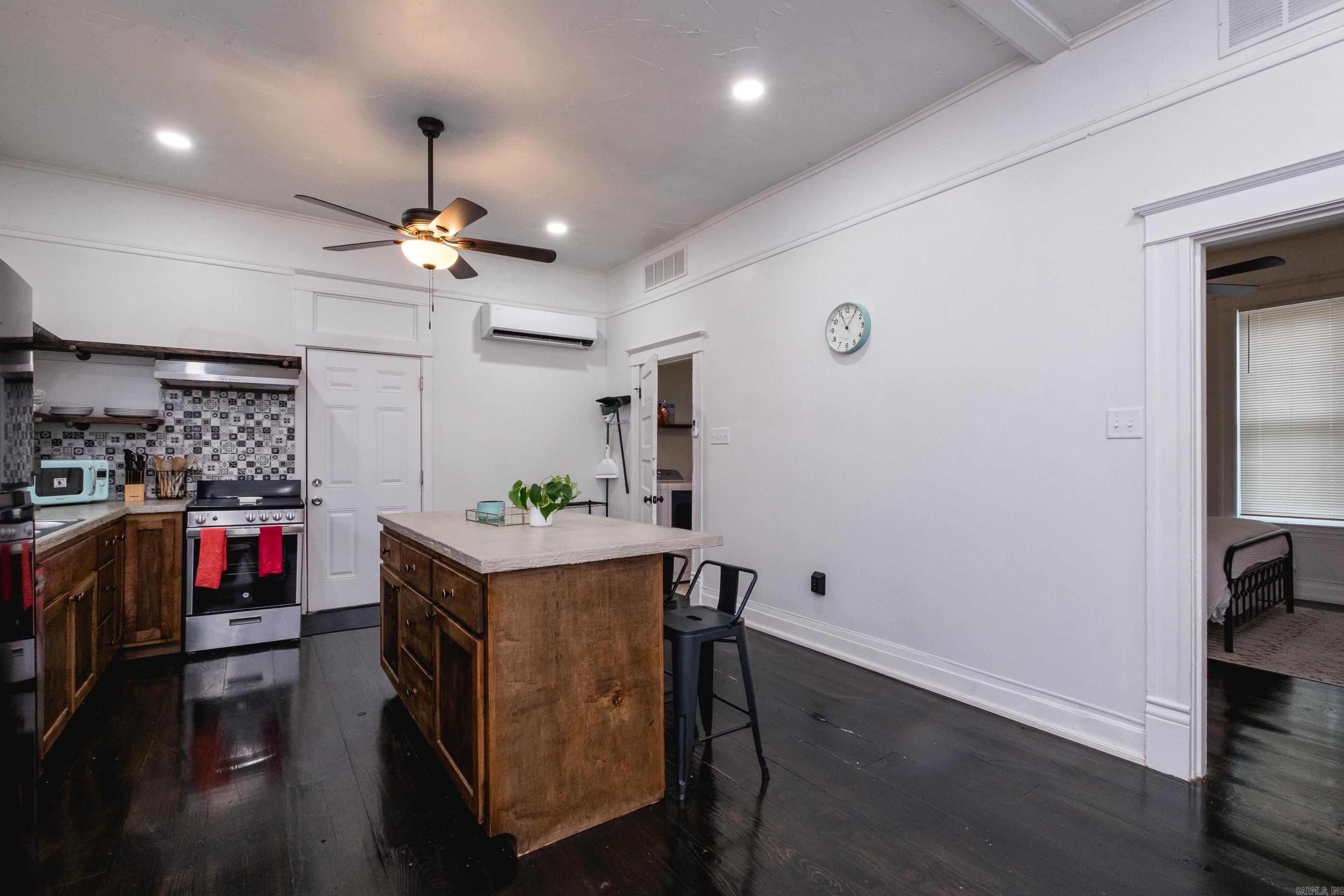 3523 W 10th  Little Rock, AR