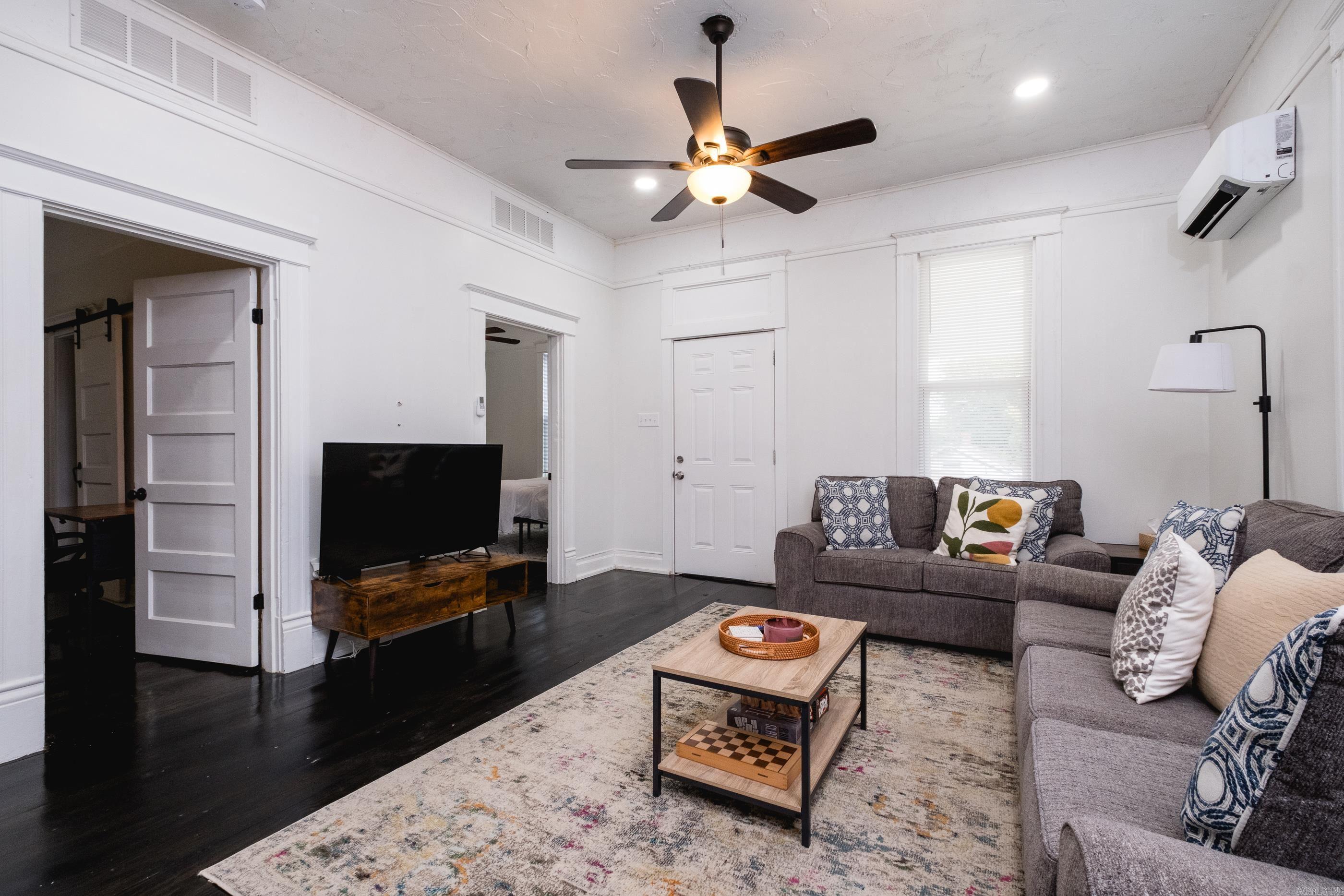 3523 W 10th  Little Rock, AR