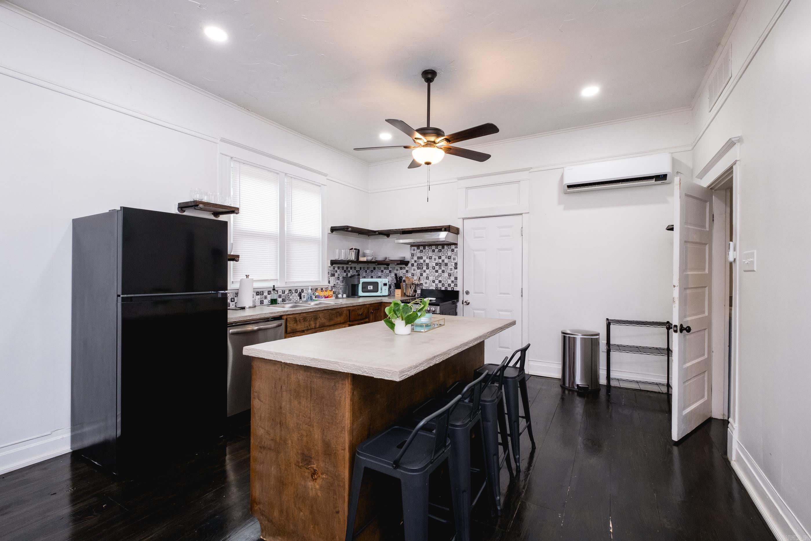 3523 W 10th  Little Rock, AR