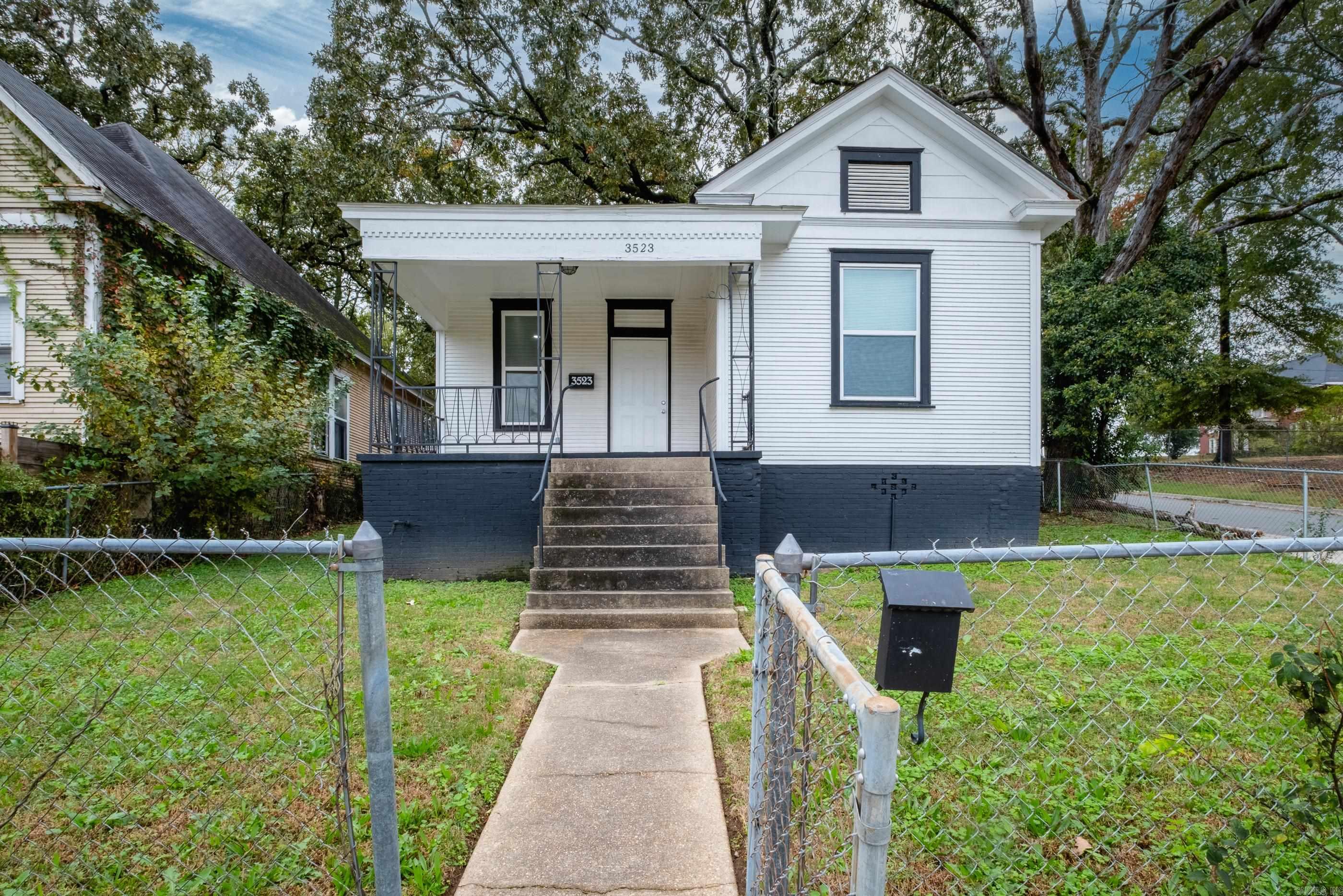 3523 W 10th  Little Rock, AR