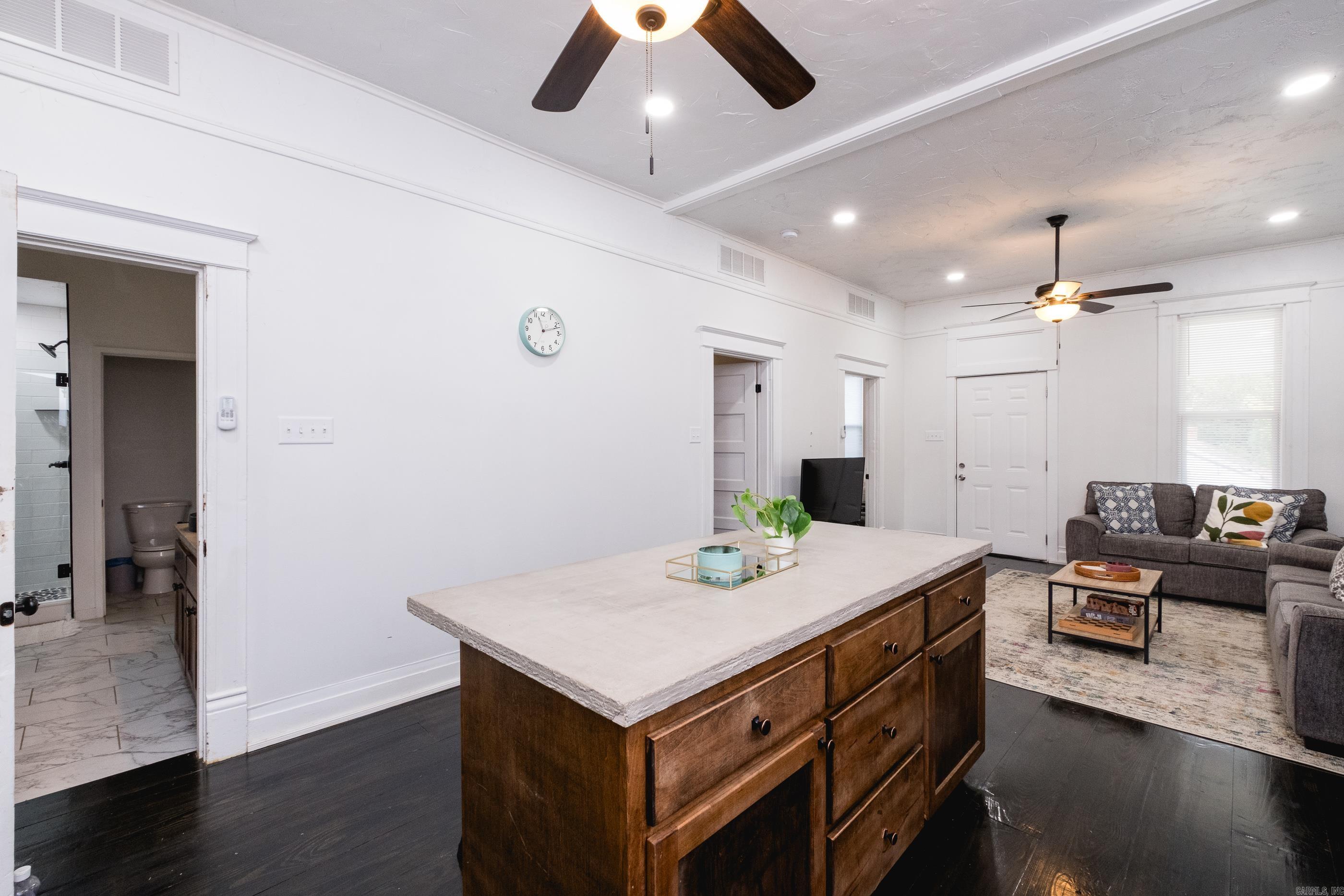 3523 W 10th  Little Rock, AR