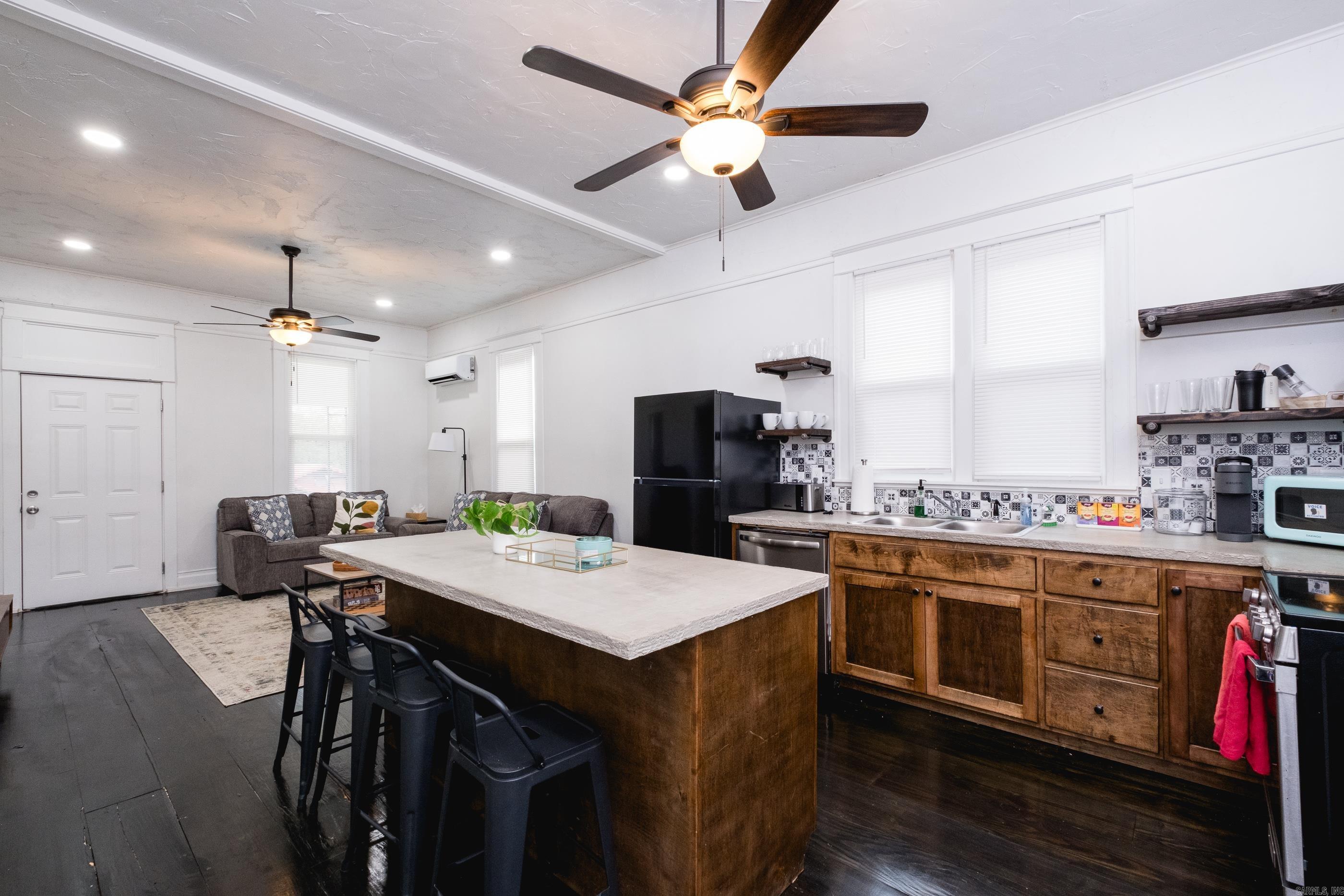 3523 W 10th  Little Rock, AR