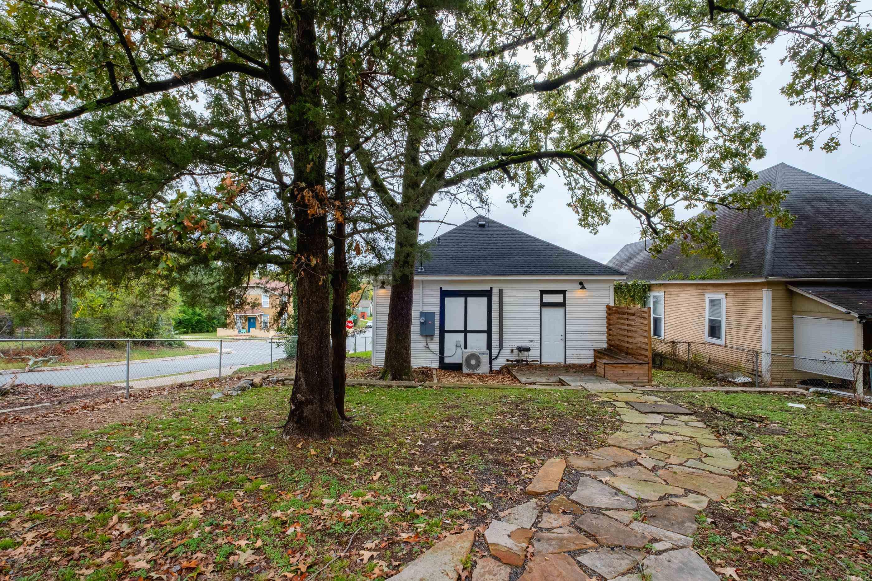 3523 W 10th  Little Rock, AR