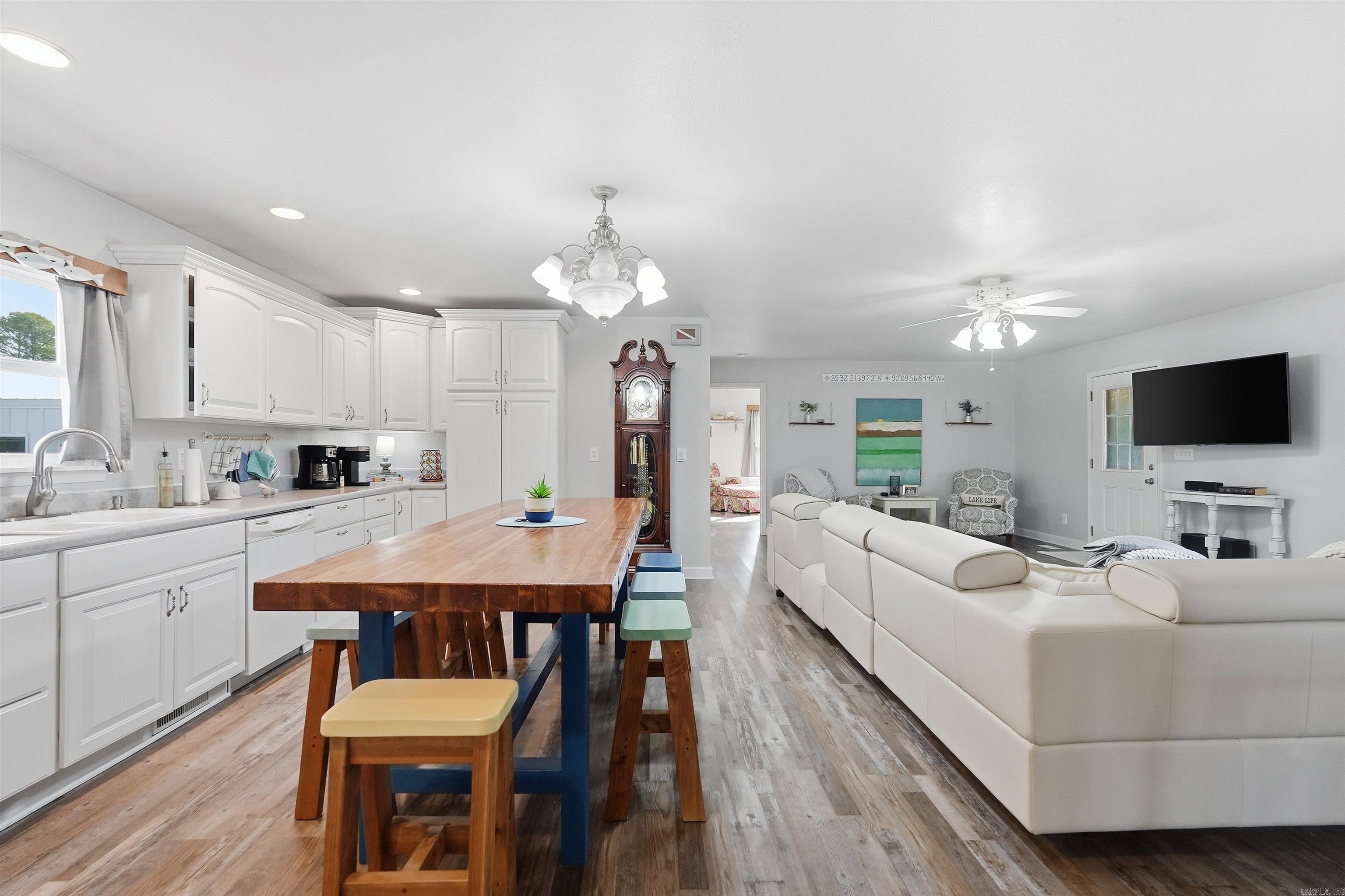 245 Skyline Dr.  Greers Ferry, AR