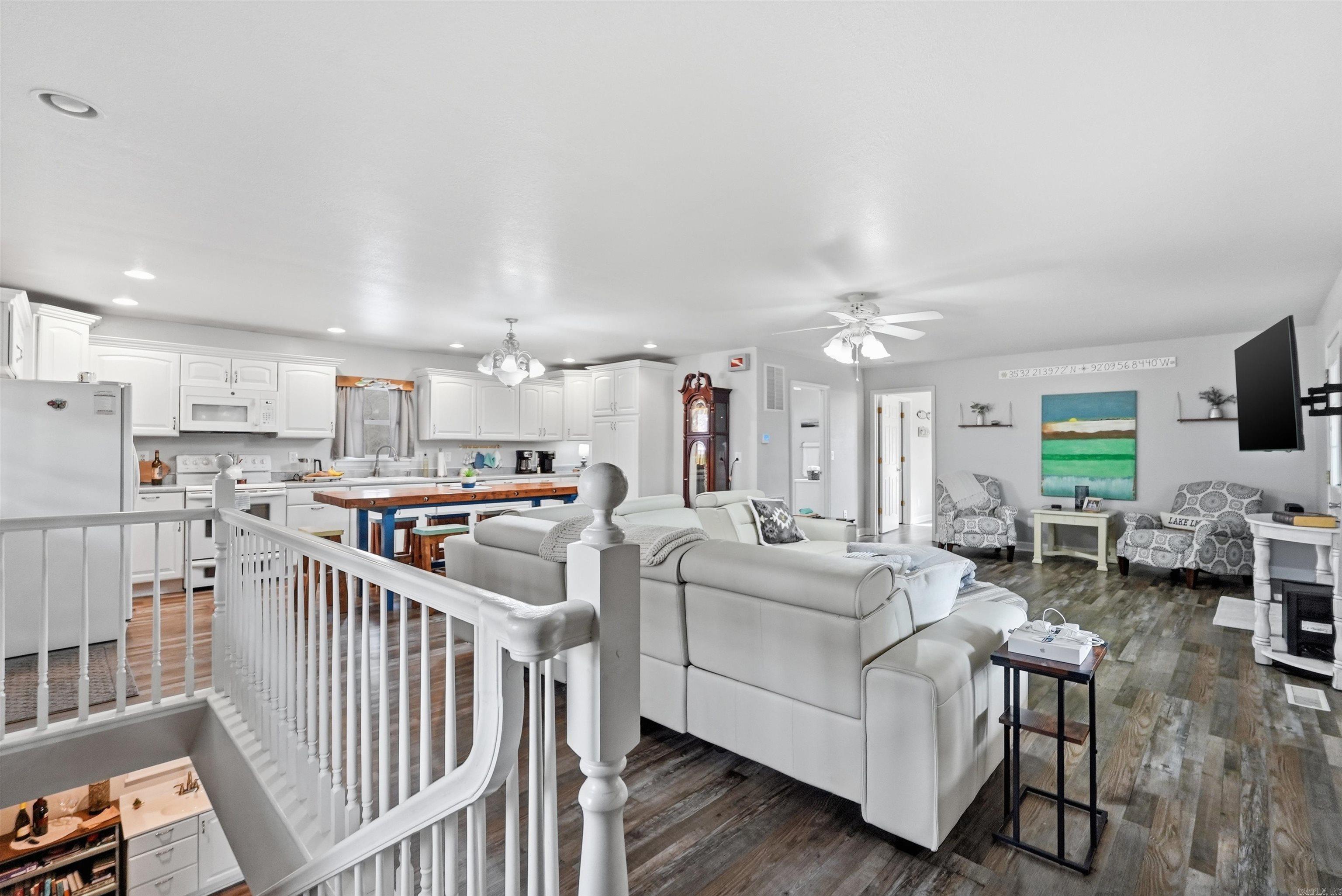 245 Skyline Dr.  Greers Ferry, AR