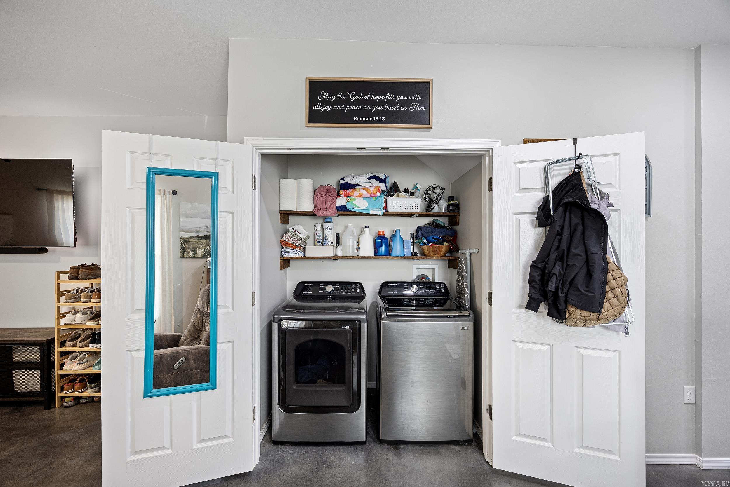 561 Butterfield Stagecoach  Pottsville, AR