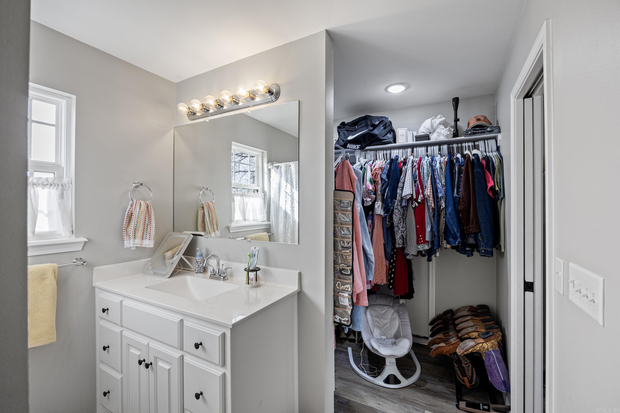 561 Butterfield Stagecoach  Pottsville, AR