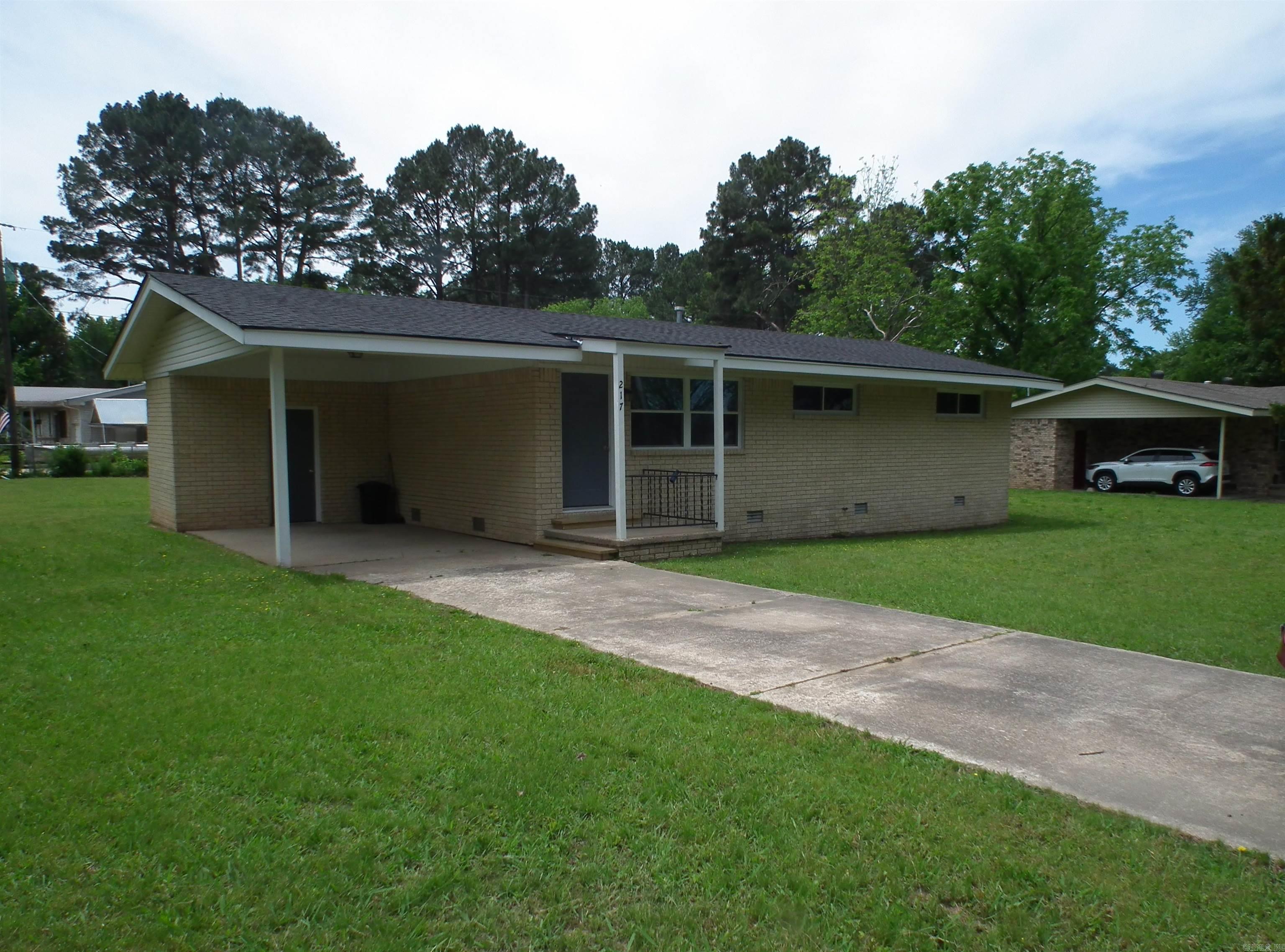 217 Trailwood Drive
